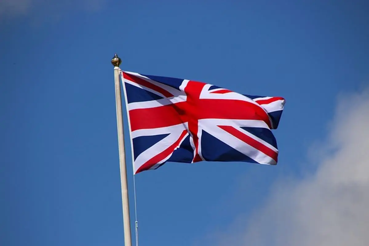 NetBet UK amplía su oferta con juegos de Gaming Corps 1 bandera-del-reino-unido-en-un-poste