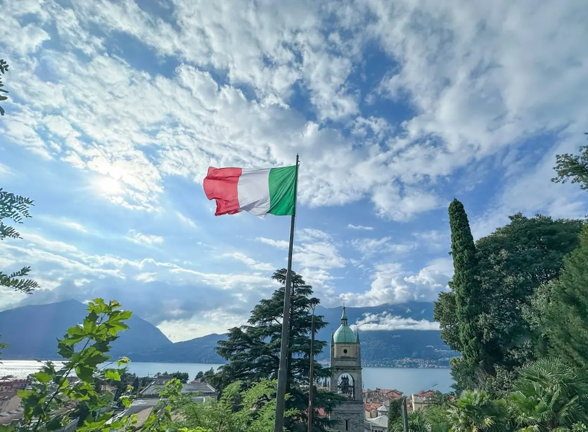 EGT DISTABLE DIVERTINO ITALIANA SHAY IMPRESIÓN CON REPLATZ Partnership 1 EGT Digital