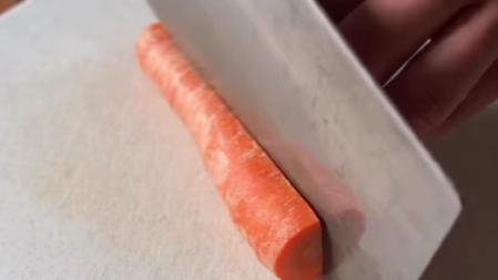 David Guibert, chef, reveals the trick that you didn't know what you needed: Carrot cut
