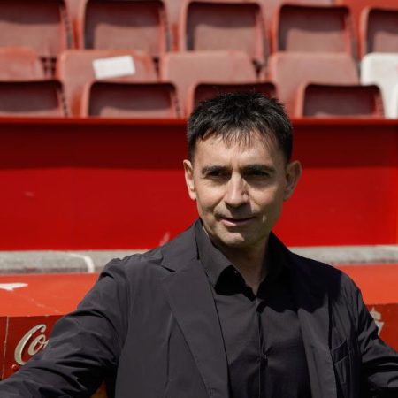 Garitano reveals that Sporting looks for a band player with Luna's characteristics