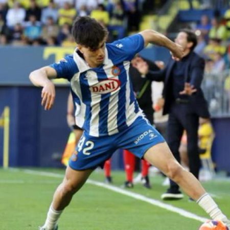 My goal is to consolidate in the first team of Espanyol