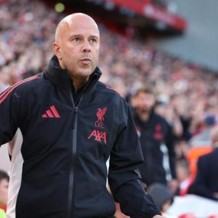 Arne Slot reveals the physical state of Alexis Mac Allister and Joe Gomez