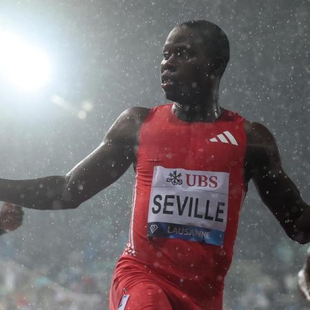 Oblique Seville flies under the flood of Lausana and steals the gold to Noah Lyles