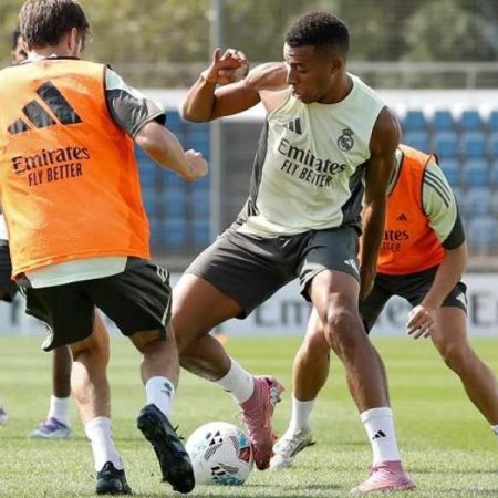 The curious Mbappé celebration