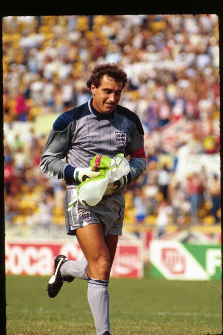 Shilton bajo palos en Inglaterra-Argentina 86