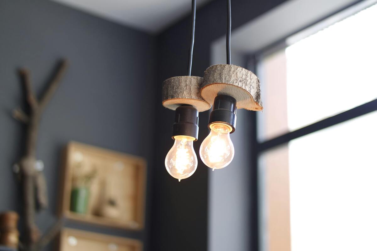 ¡Luz a precios de derribo! El recibo eléctrico se despide de mínimos anuales con un domingo de auténtico chollo