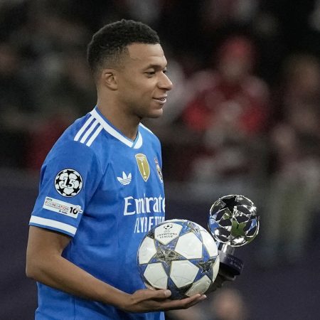 Kylian Mbappé: El Nuevo Rey del Gol en la Champions, ¡Cuatro Goles y un Hito Impresionante!