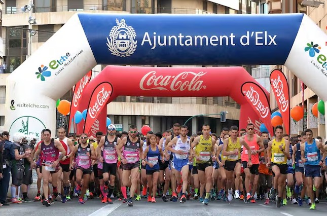 Live the excitement of the Elche-Alicante International Marathon! 4,200 runners prepare for the first edition 1 69297993a19a8