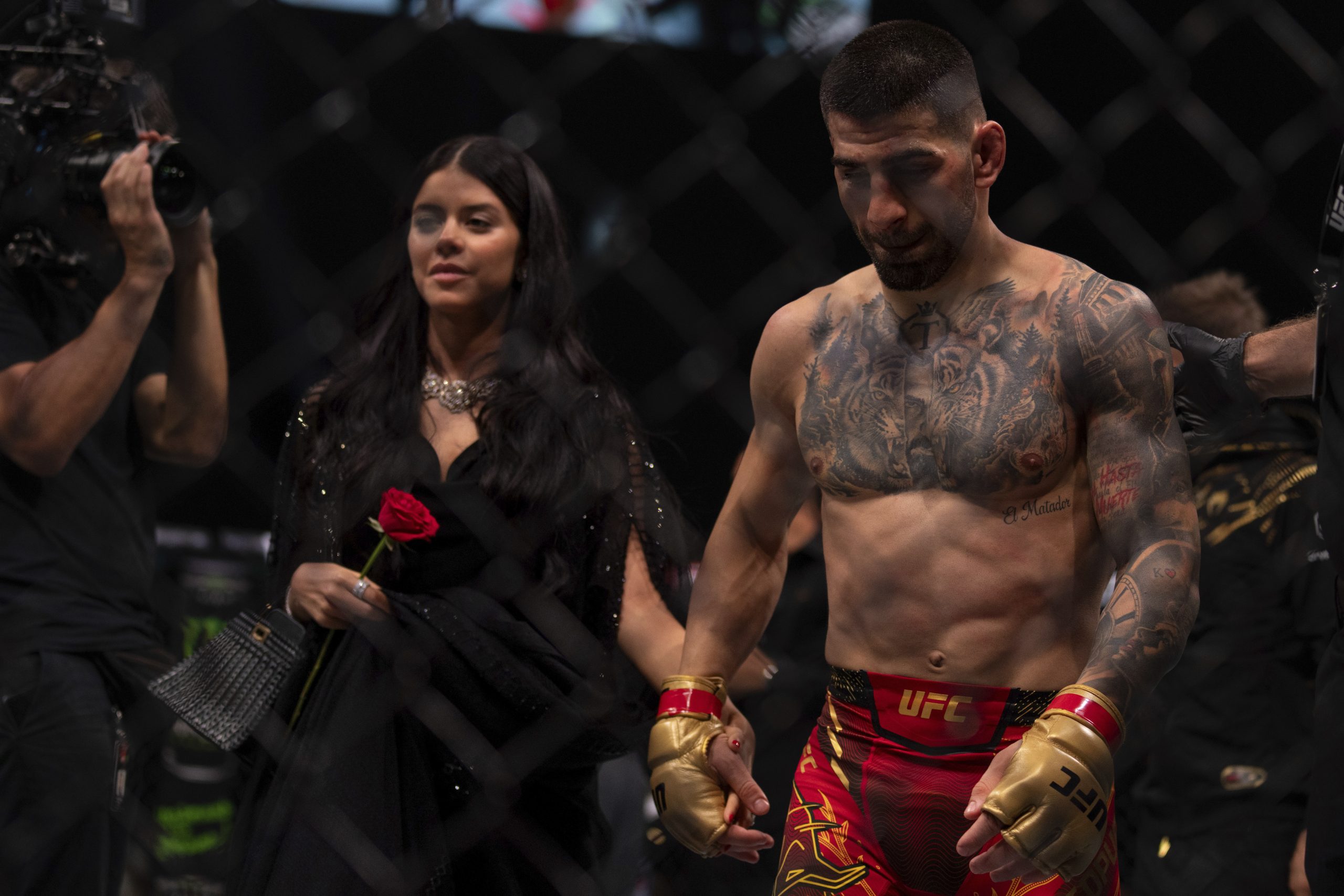 Ilia Topuria Rompe el Silencio: Acusaciones de Extorsión y el Impacto en su Carrera como Campeón de la UFC