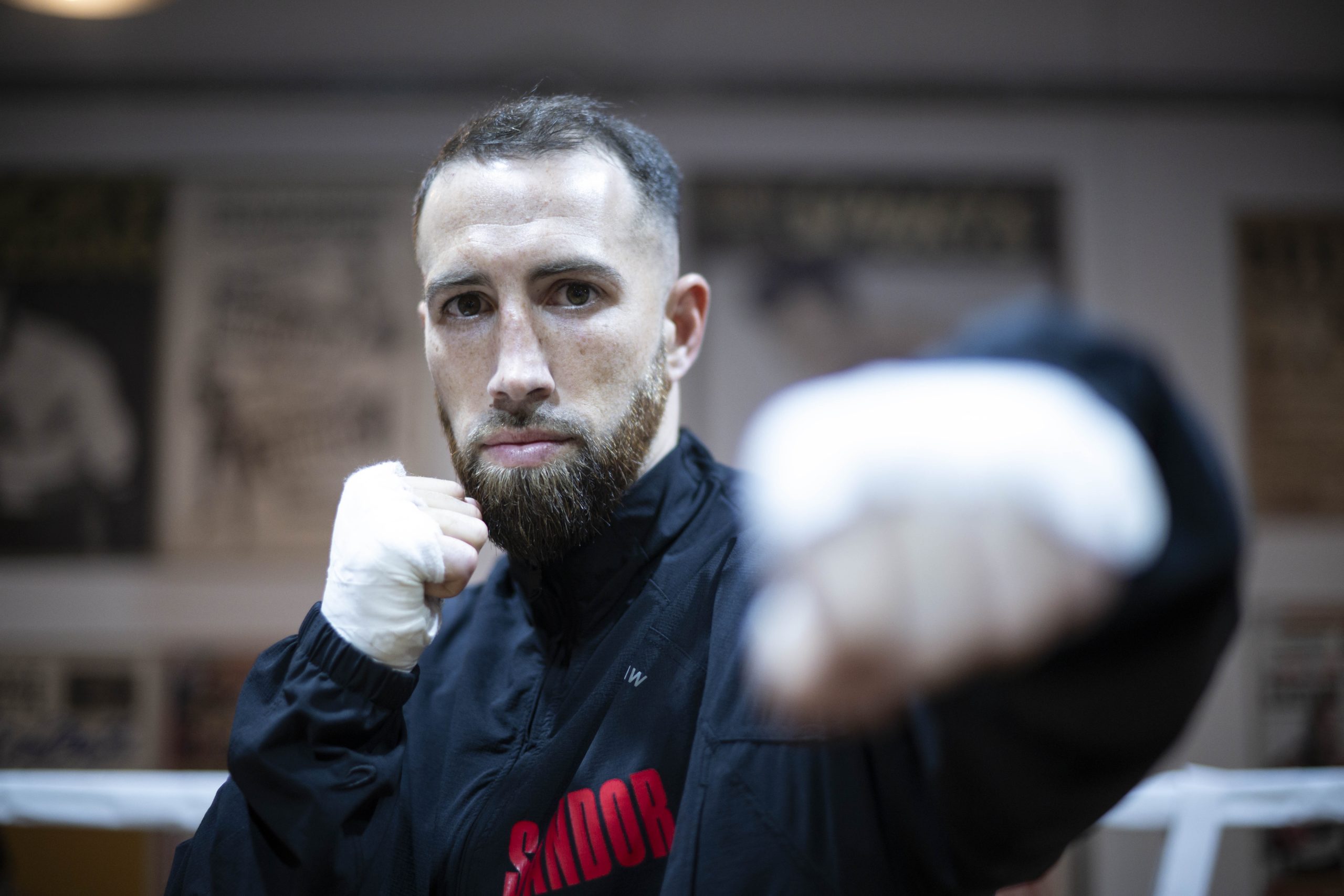 Sandor Martín achieves a close victory against Yanis Kurylenko: Reflections on his return to Spain