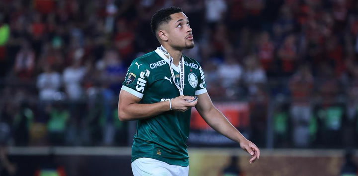 Vitor Roque: The Resurgence of a Talent that Dazzled Palmeiras and Attracts the Interest of Europe
