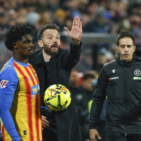 Valencia CF: La búsqueda del triunfo fuera de casa continúa tras el empate en Vallecas