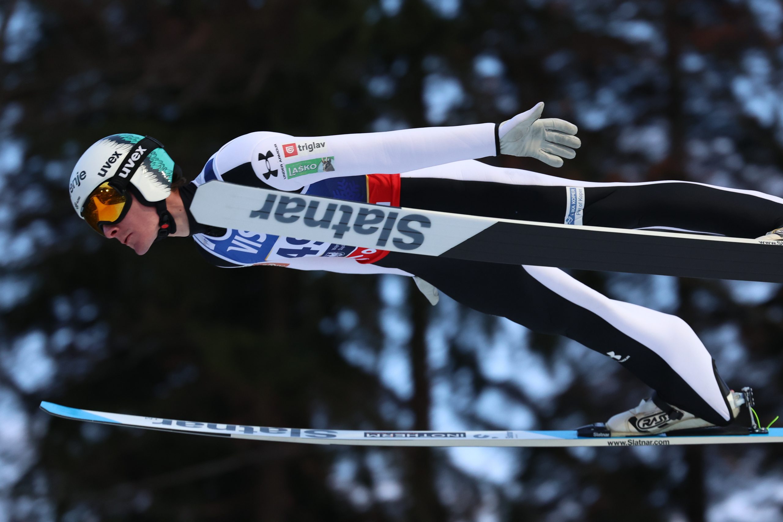 ¡Triunfo deslumbrante! Domen Prevc se lleva su primera victoria de la temporada en la Copa del Mundo de saltos de esquí ¡Triunfo deslumbrante! Domen Prevc se lleva su primera victoria de la temporada en la Copa del Mundo de saltos de esquí