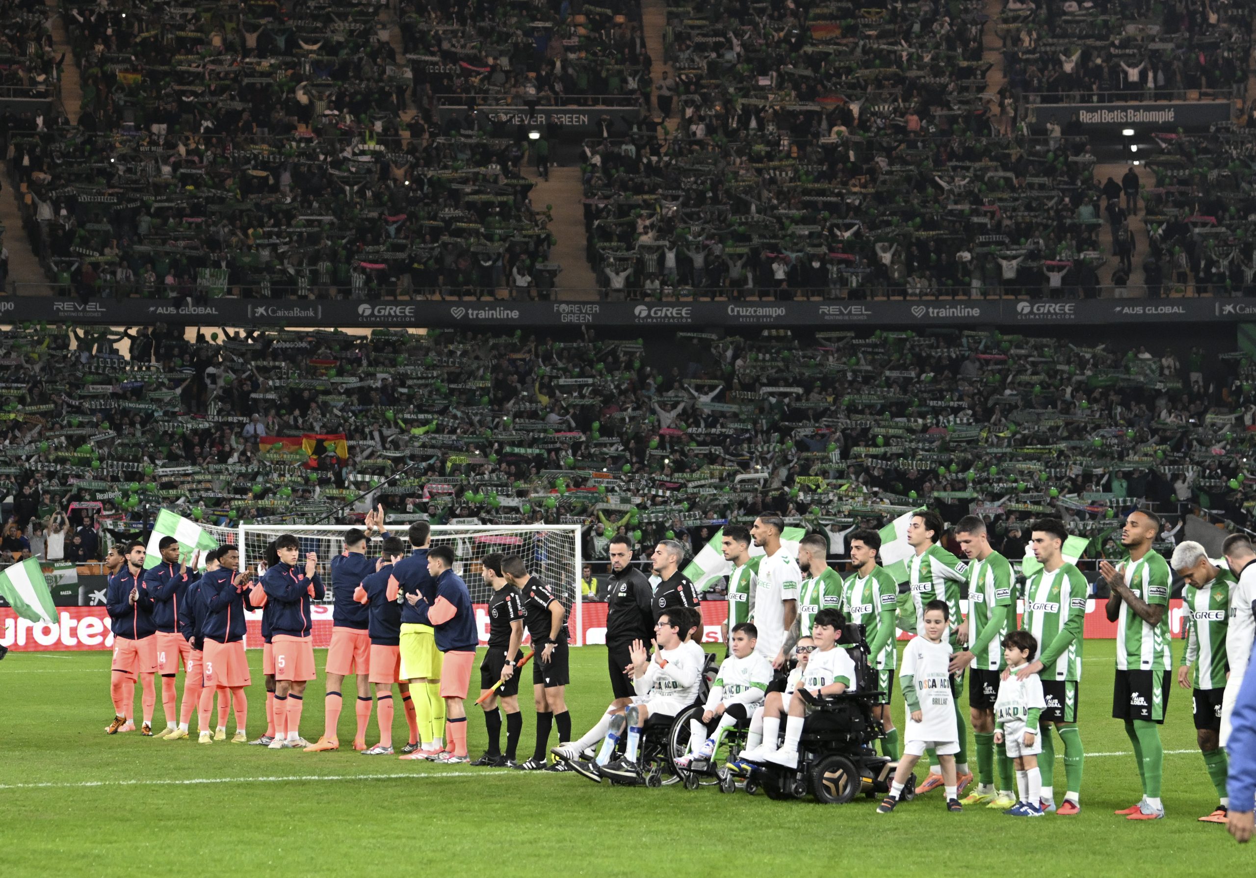 Impact of the Aggression in La Cartuja: The Surprise of Barça and the Reaction of the Fans