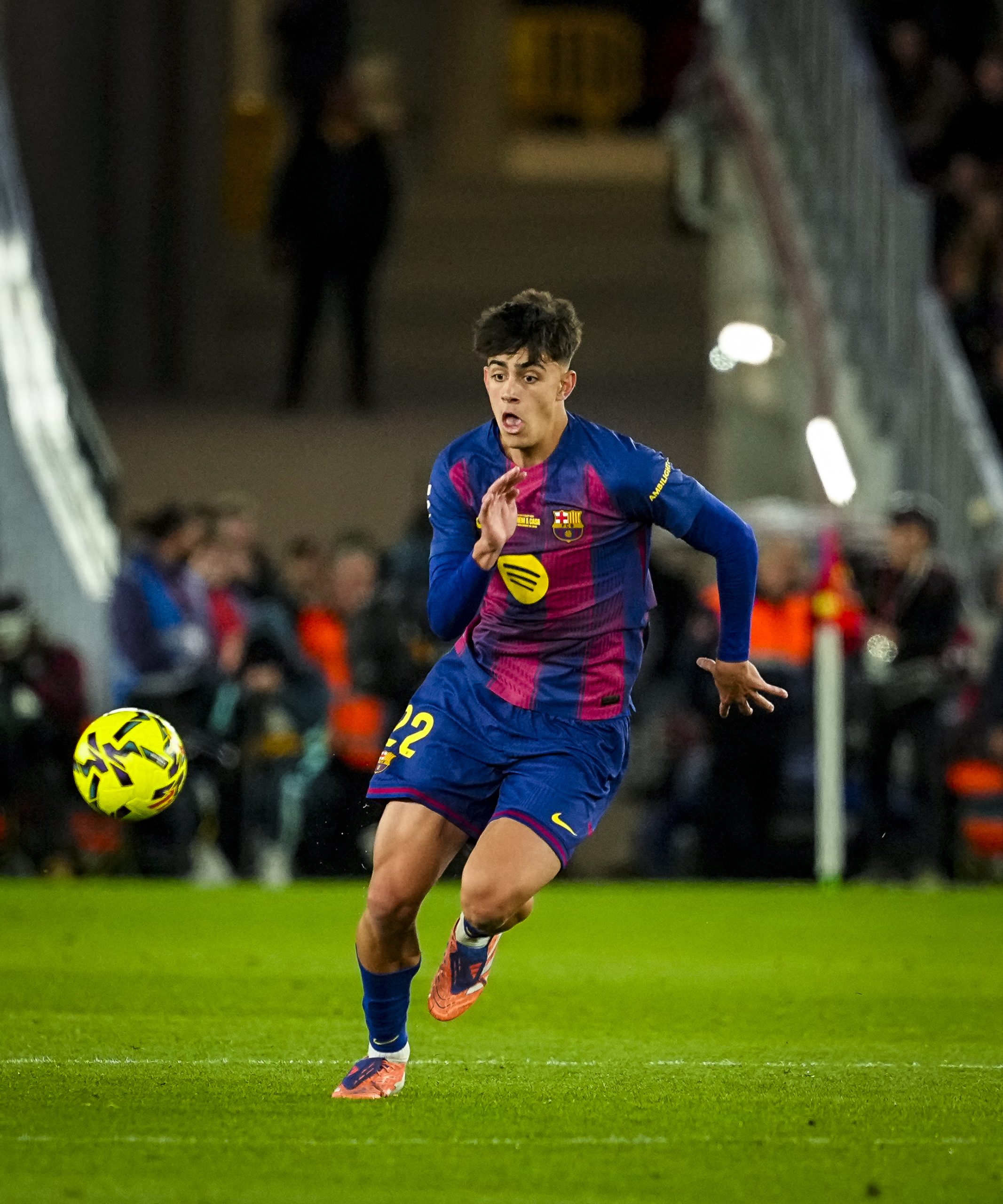 FC Barcelona Defends its Talent: Marc Bernal Is Not in the Winter Market