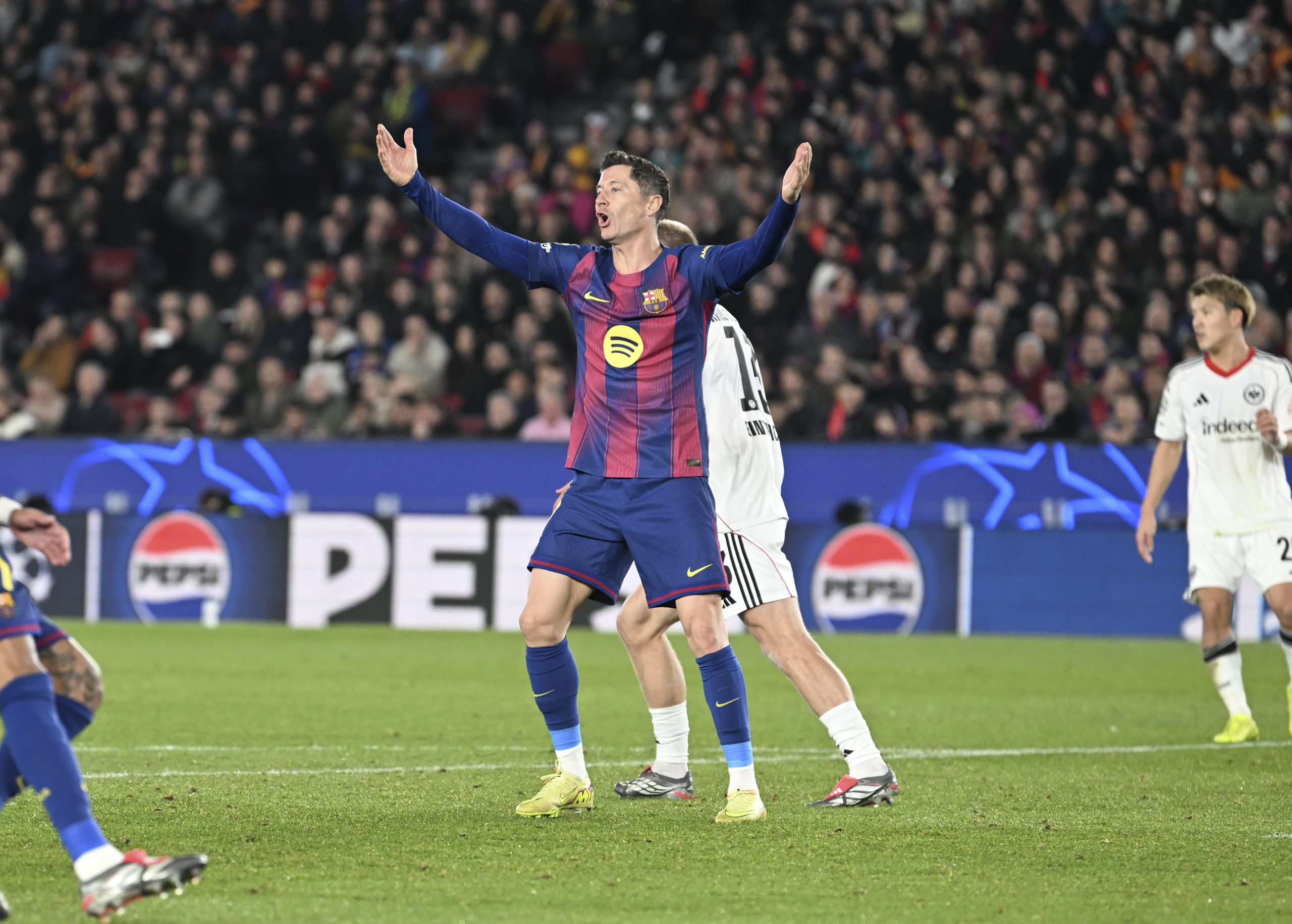 The Future of Robert Lewandowski: Chicago Fire or Continuity at FC Barcelona?