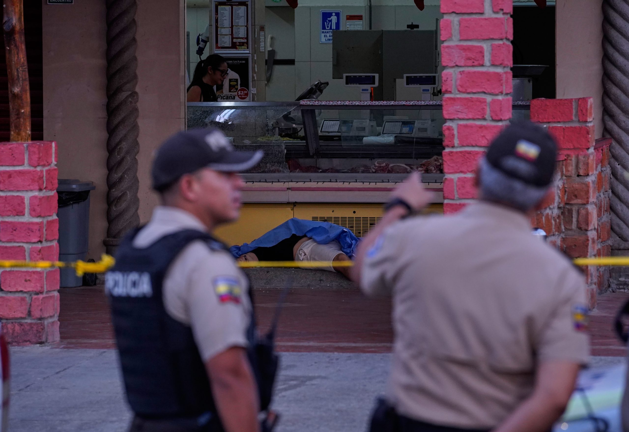 The Tragic Death of Mario Pineida: Five Keys to the Murder of an Ecuadorian Soccer Icon