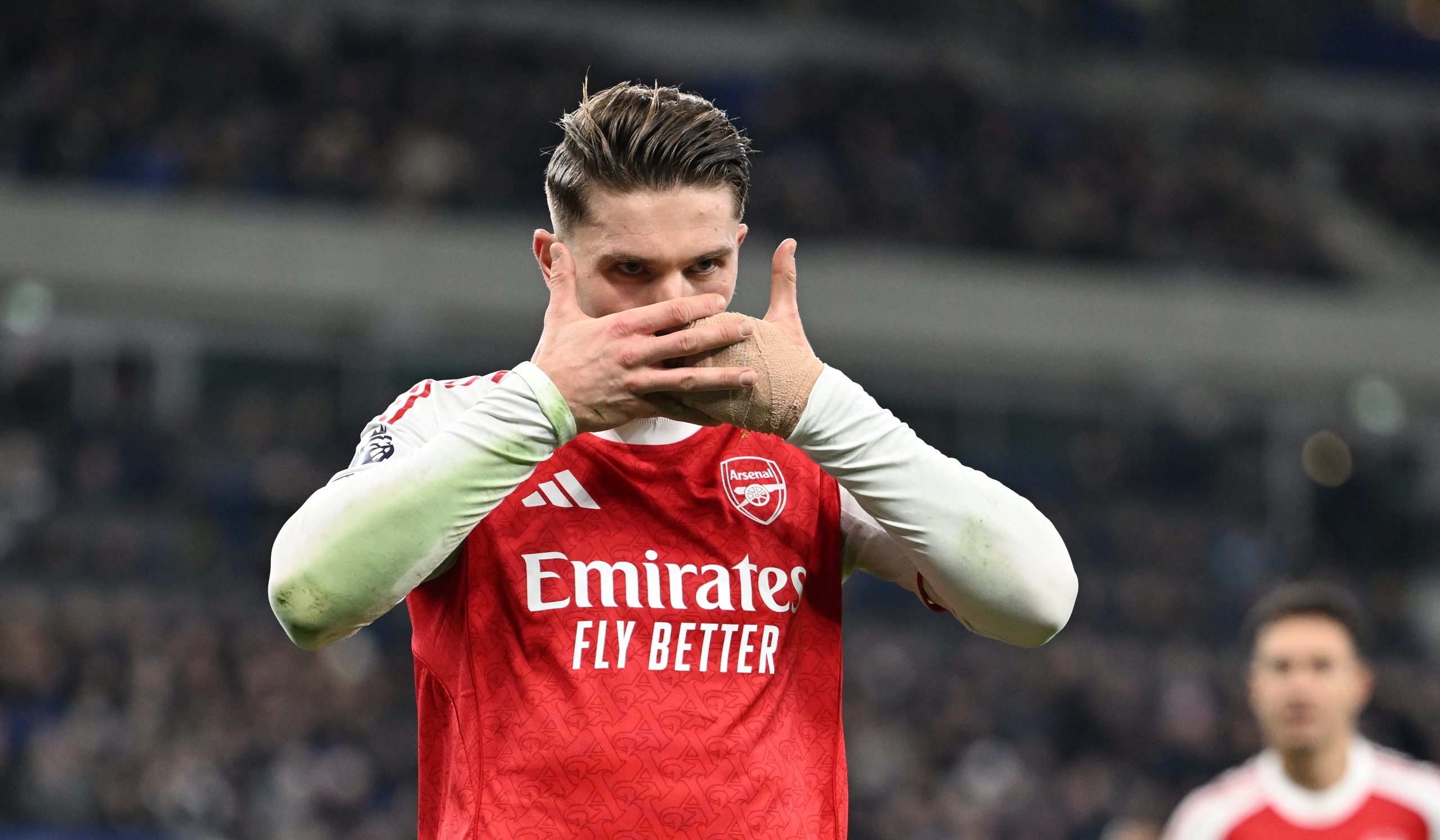 Arsenal Remains the Leader: 3 Keys to Victory against Everton and its Impact on the Premier League