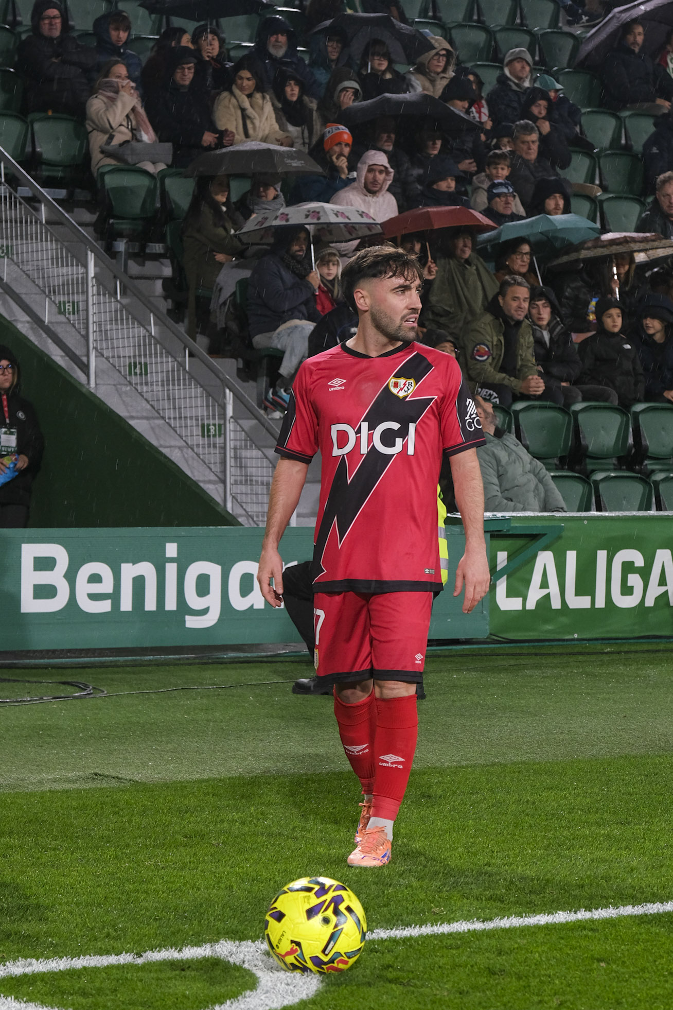 Rayo Vallecano Achieves Cancellation of Yellow Card for Unai López: A Key Victory for the Club