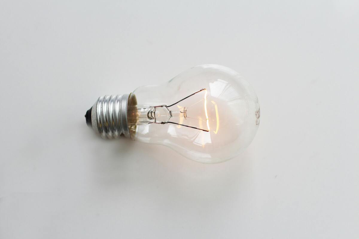 España aliviada: El precio de la electricidad cae a niveles históricos en 2026
