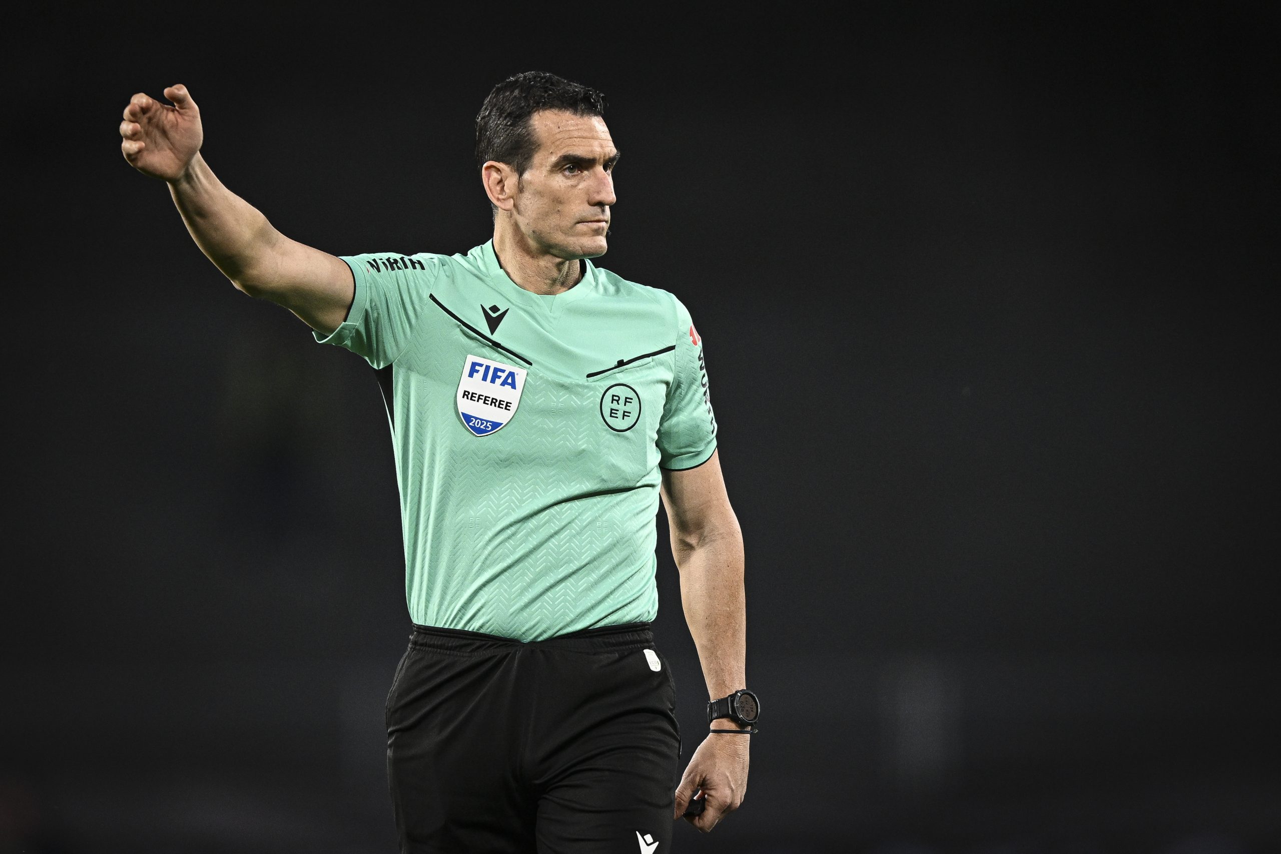 Martínez Munuera, the Camp Nou Judge: A Reunion Marked by the Super Cup