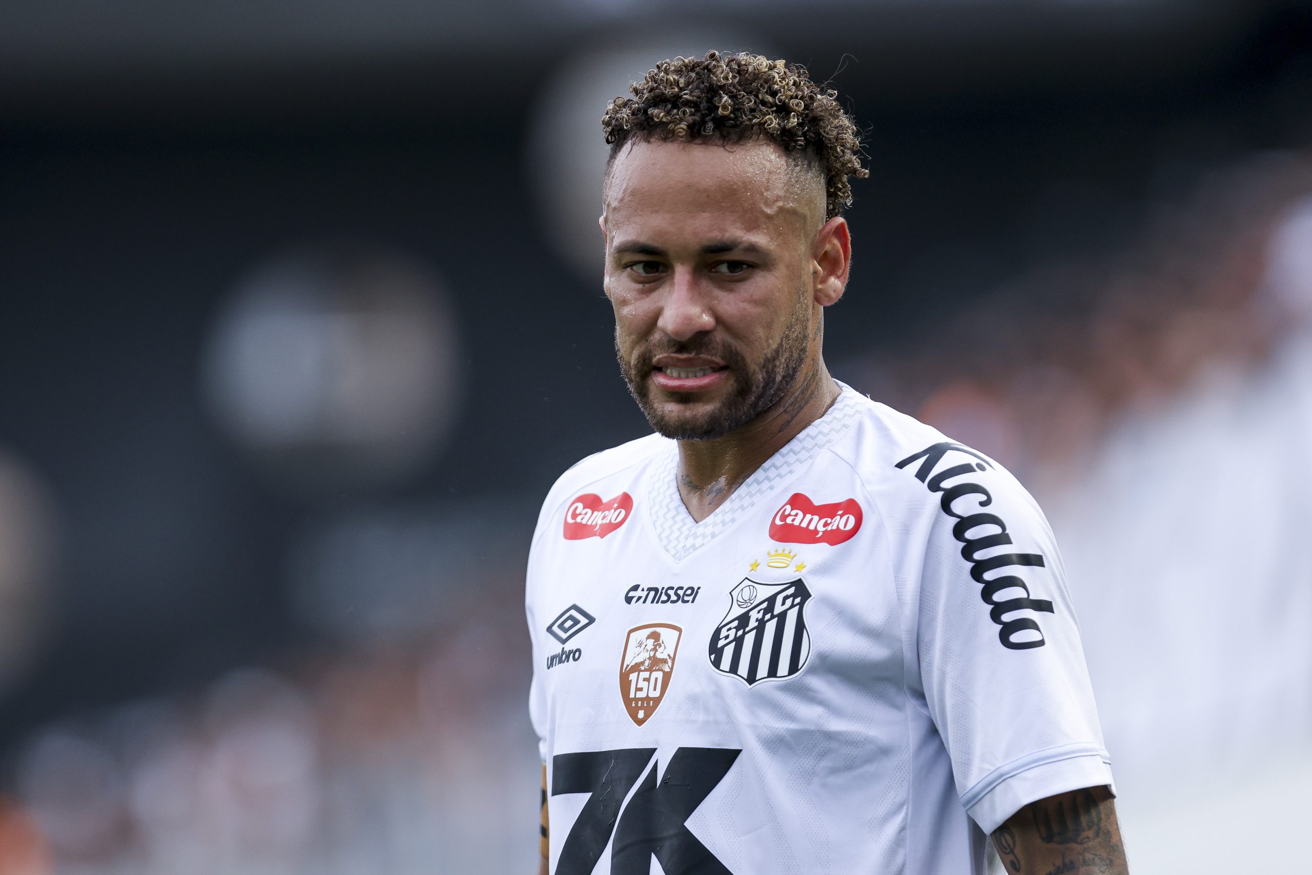 Neymar: Brazil's hope for the 2026 World Cup after his knee surgery