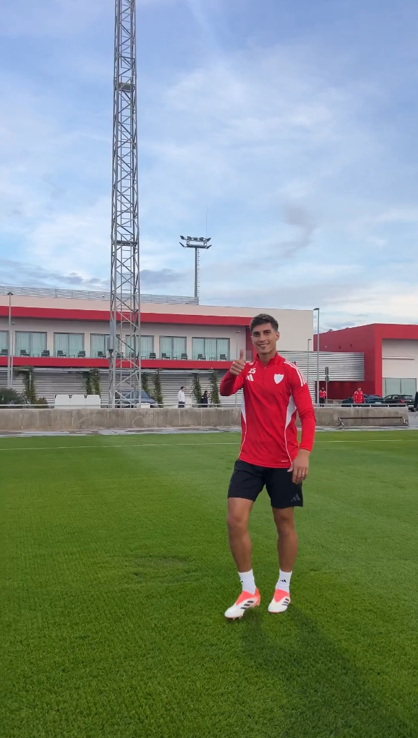 Sevilla Returns to Training: What Surprises Will Federico Gattoni Bring in 2024?