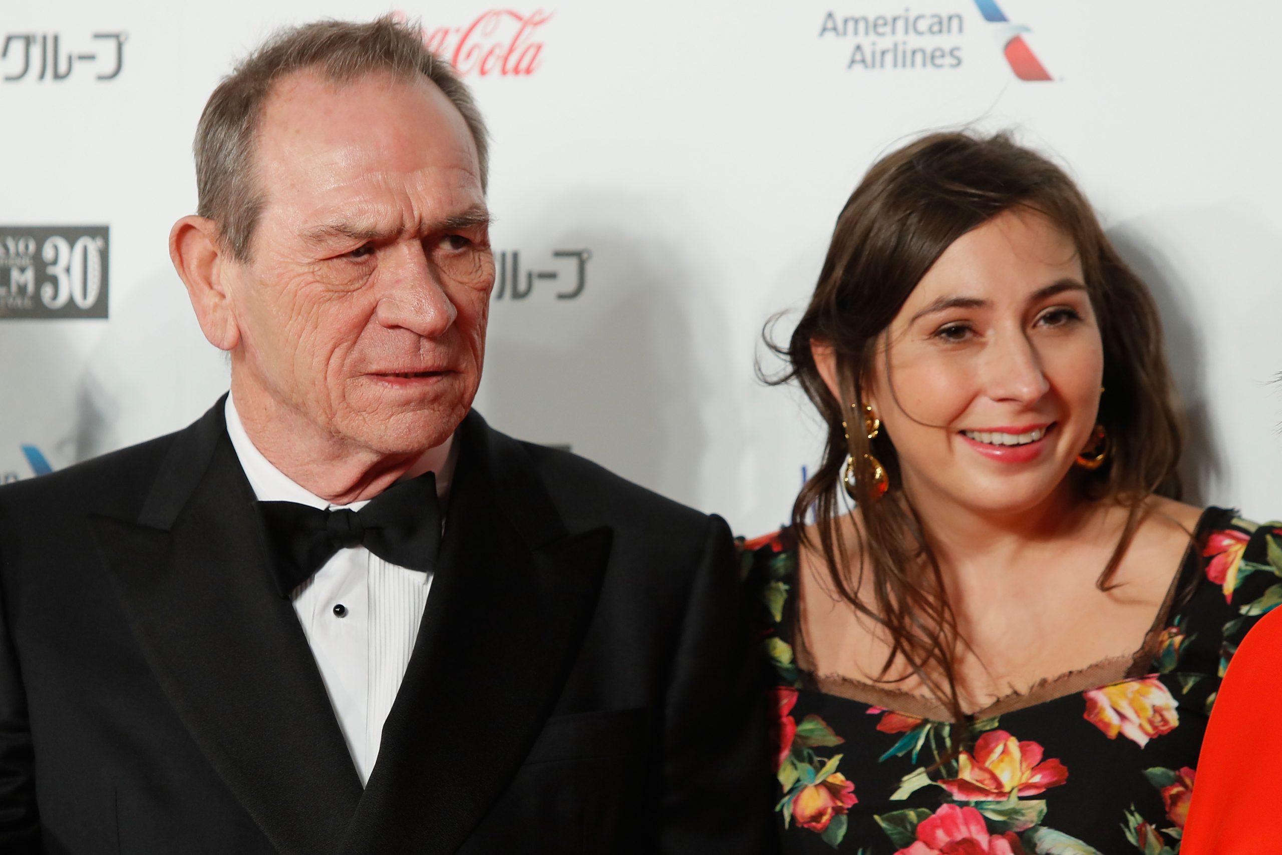 Tragedia en 2026: La repentina muerte de Victoria Jones, la hija de Tommy Lee Jones, conmociona al mundo Tragedia en 2026: La repentina muerte de Victoria Jones, la hija de Tommy Lee Jones, conmociona al mundo