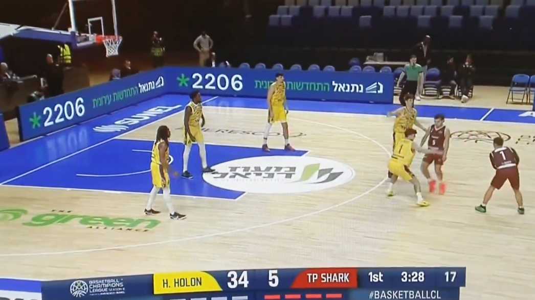 Impactante Carambola: El Trapani Shark se Presenta con Solo 5 Jugadores y Abandona con un 38-5 en el Primer Cuarto