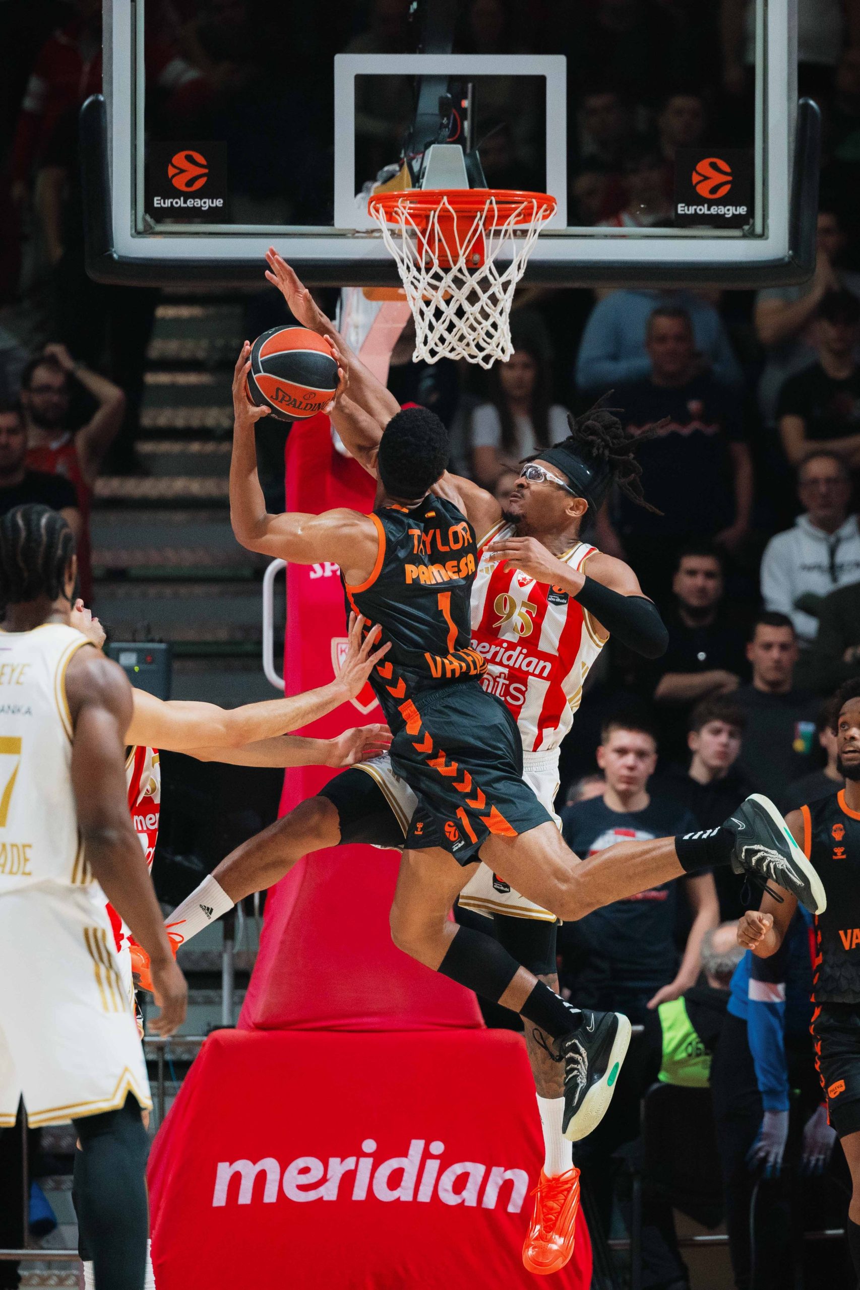 ¡Victoria histórica! Valencia Basket supera al Estrella Roja 89-106 y brilla en la Euroliga