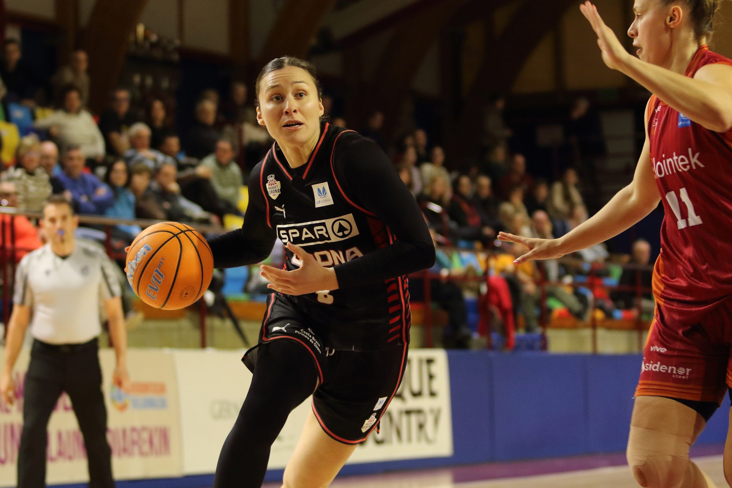 Casademont Zaragoza se consagra como campeón de invierno en la Liga Femenina Endesa: ¡Una victoria disputada! Casademont Zaragoza se consagra como campeón de invierno en la Liga Femenina Endesa: ¡Una victoria disputada!