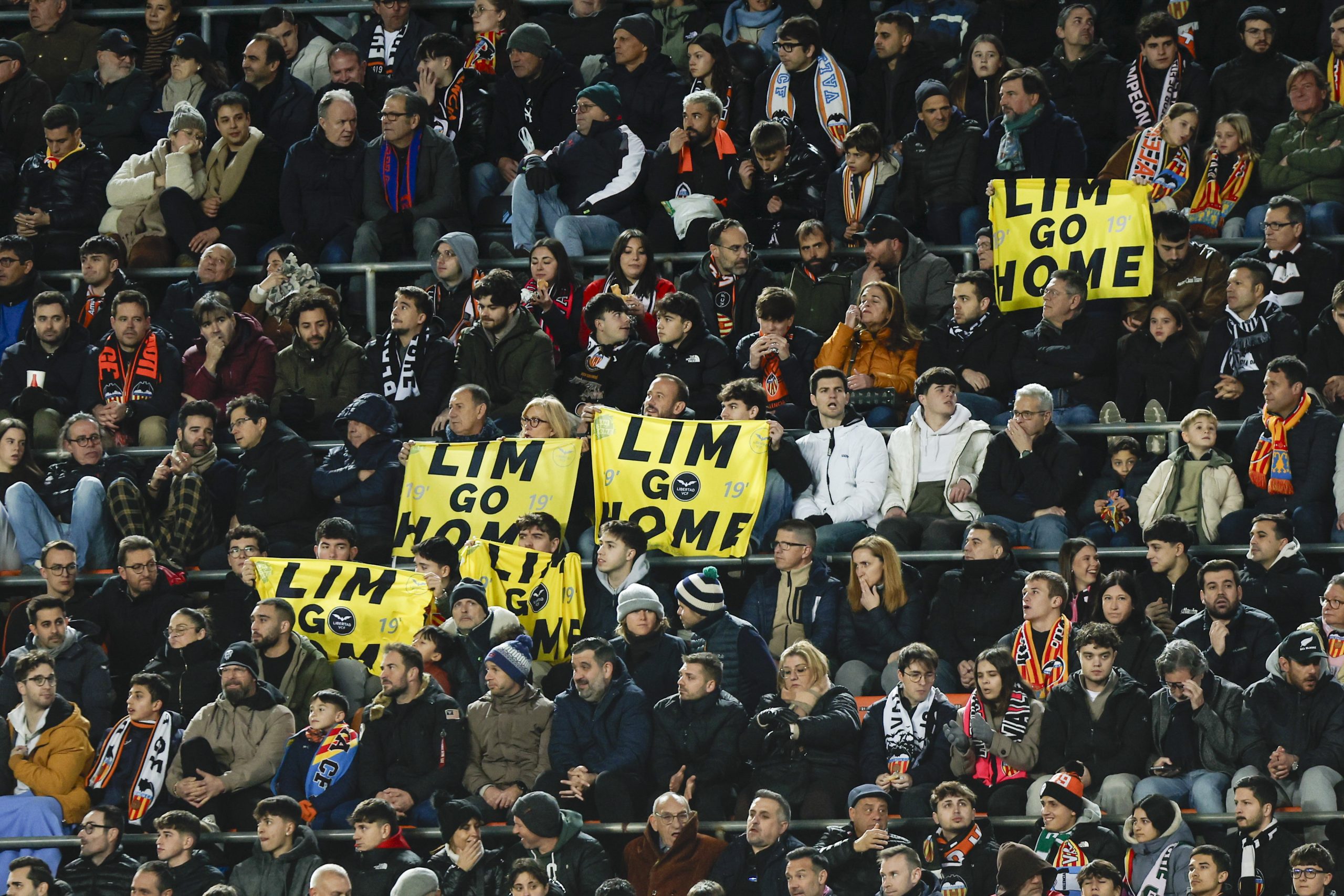 Relegation and Discontent: The Revolution of Valencia Fans after the Draw with Elche