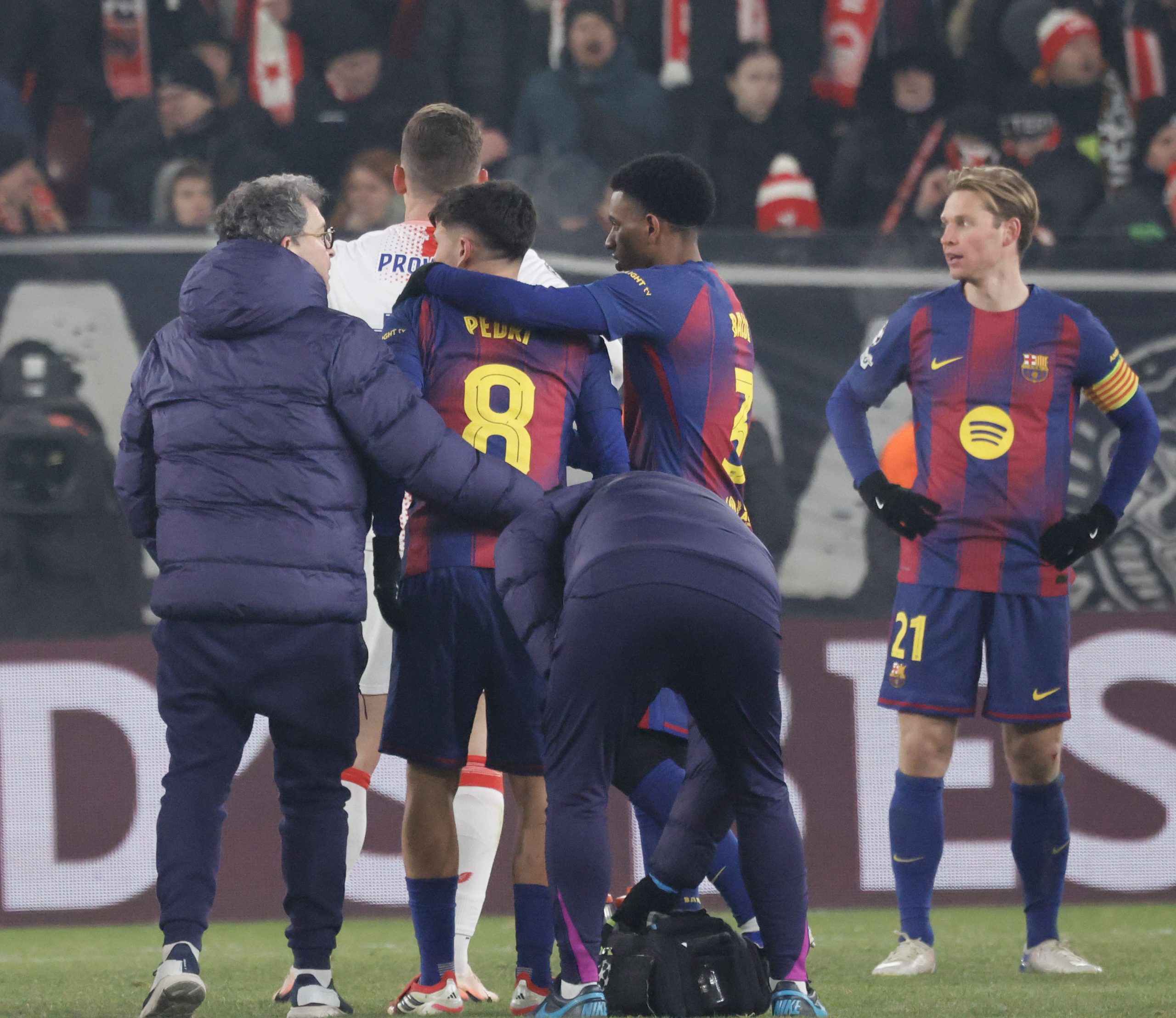 Barça celebrates a key victory but suffers a significant loss