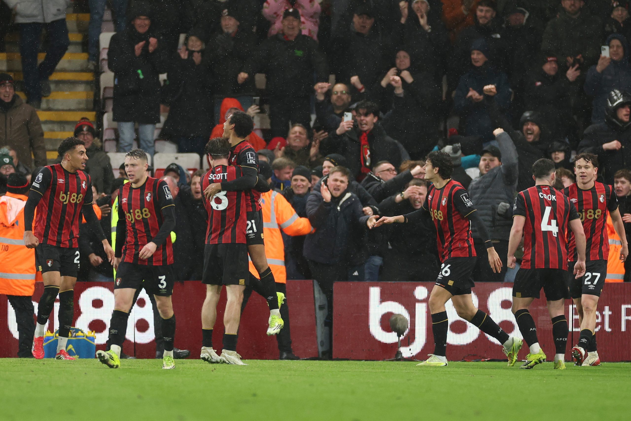 Ecstasy in Bournemouth! Liverpool collapses in a heart-stopping match
