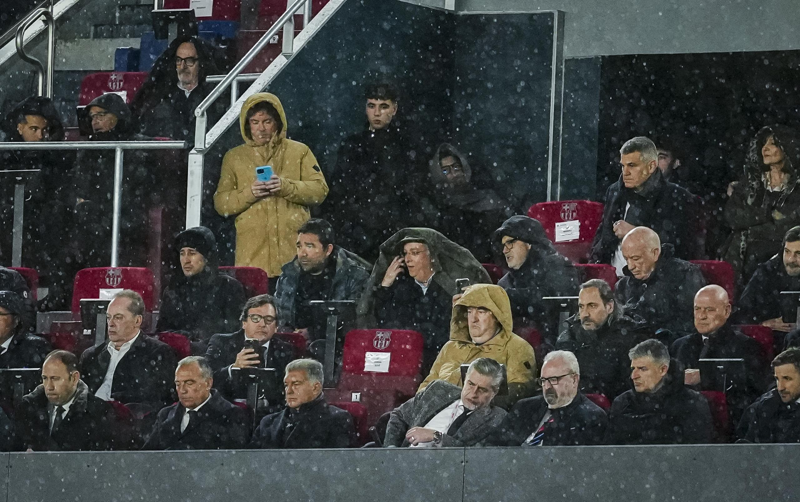 Laporta, Empapado pero Optimista: 