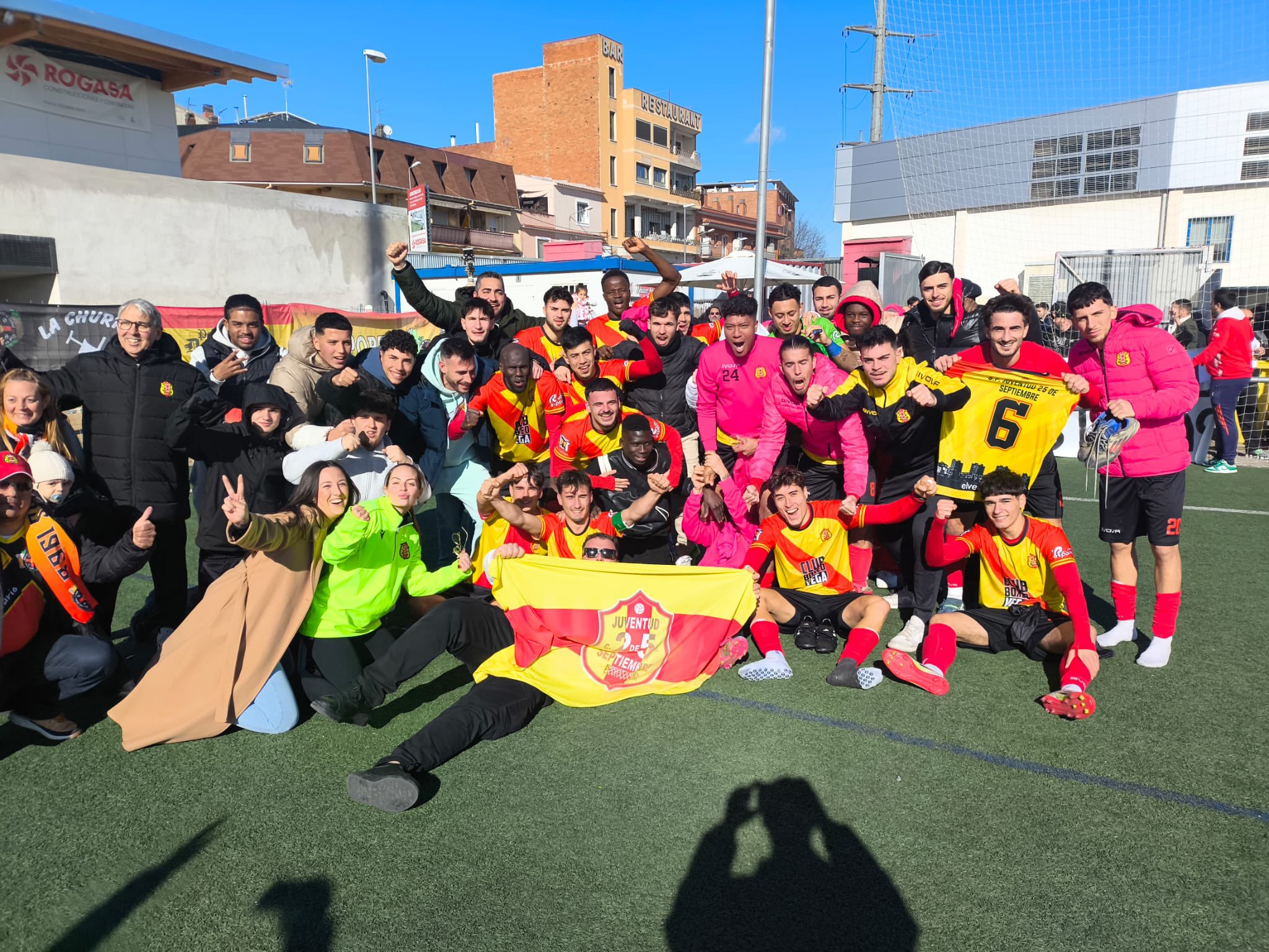Remontadas Épicas y Empates Agónicos: La Jornada Futbolística Deja Emoción en Estado Puro Remontadas Épicas y Empates Agónicos: La Jornada Futbolística Deja Emoción en Estado Puro