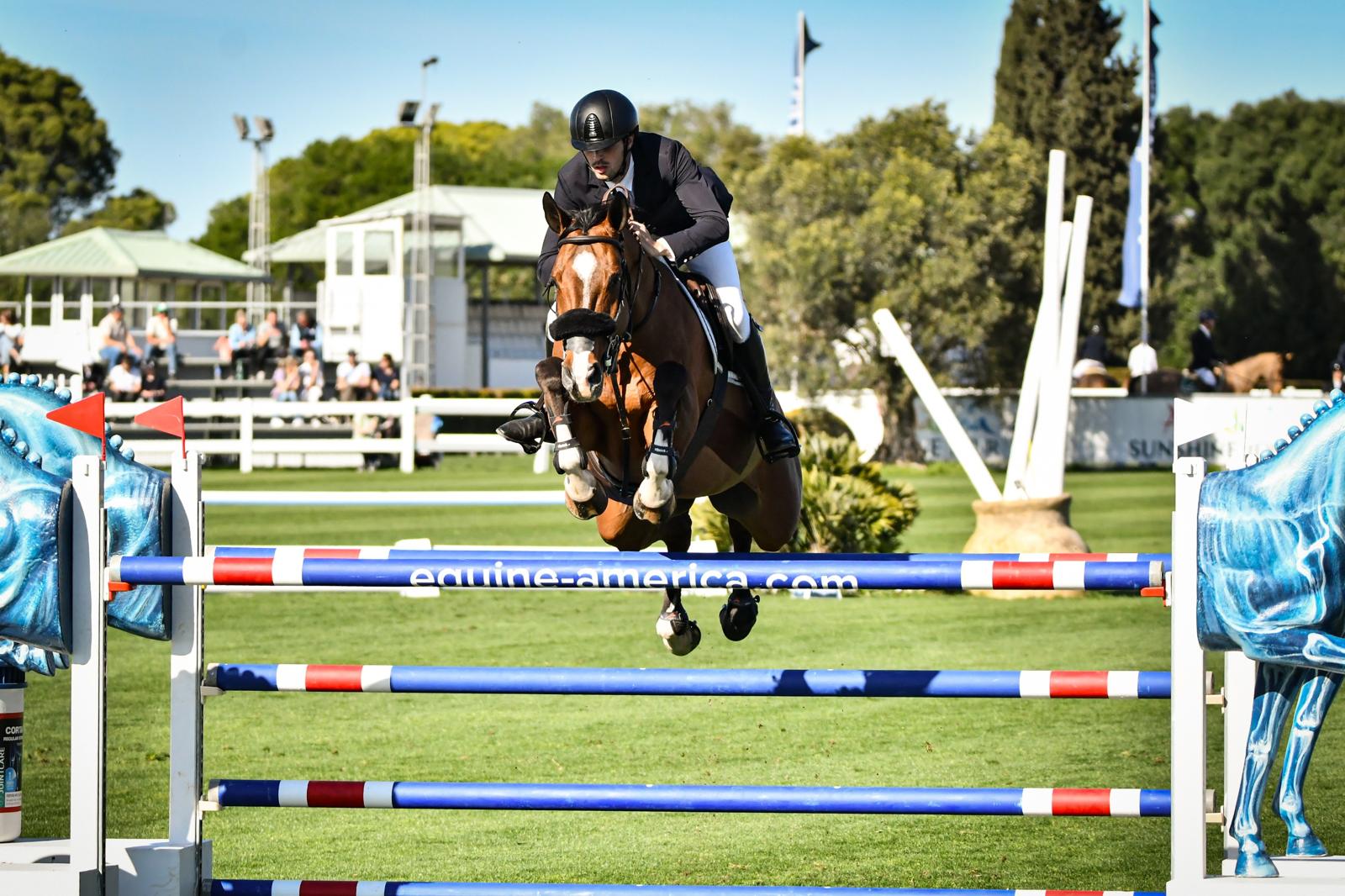 El XXXII Andalucía Sunshine Tour prepara su esperada gran edición en Montenmedio: 7 semanas de pura emoción ecuestre El XXXII Andalucía Sunshine Tour prepara su esperada gran edición en Montenmedio: 7 semanas de pura emoción ecuestre
