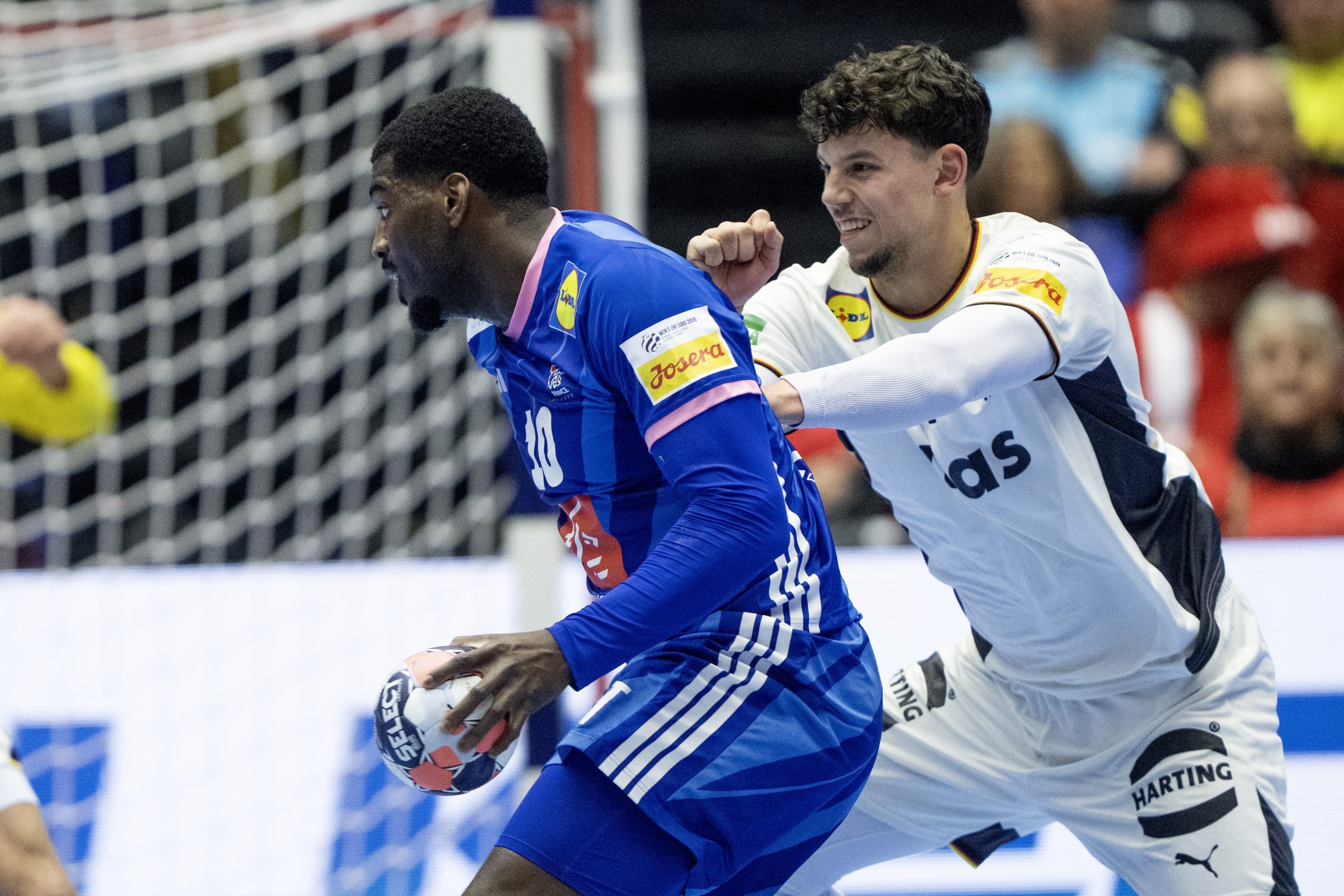 Balonmano en Estado Puro: Alemania y Croacia Chocan en una Semifinal de Infarto