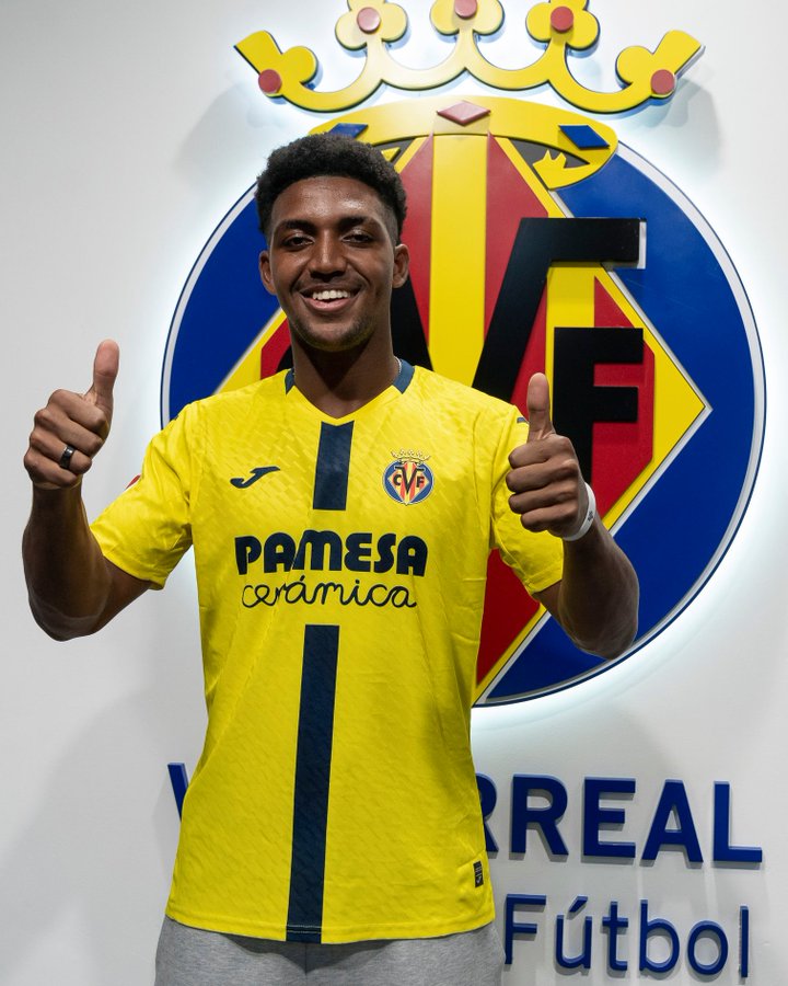 Villarreal is reinforced with the promising Alex Freeman until 2032