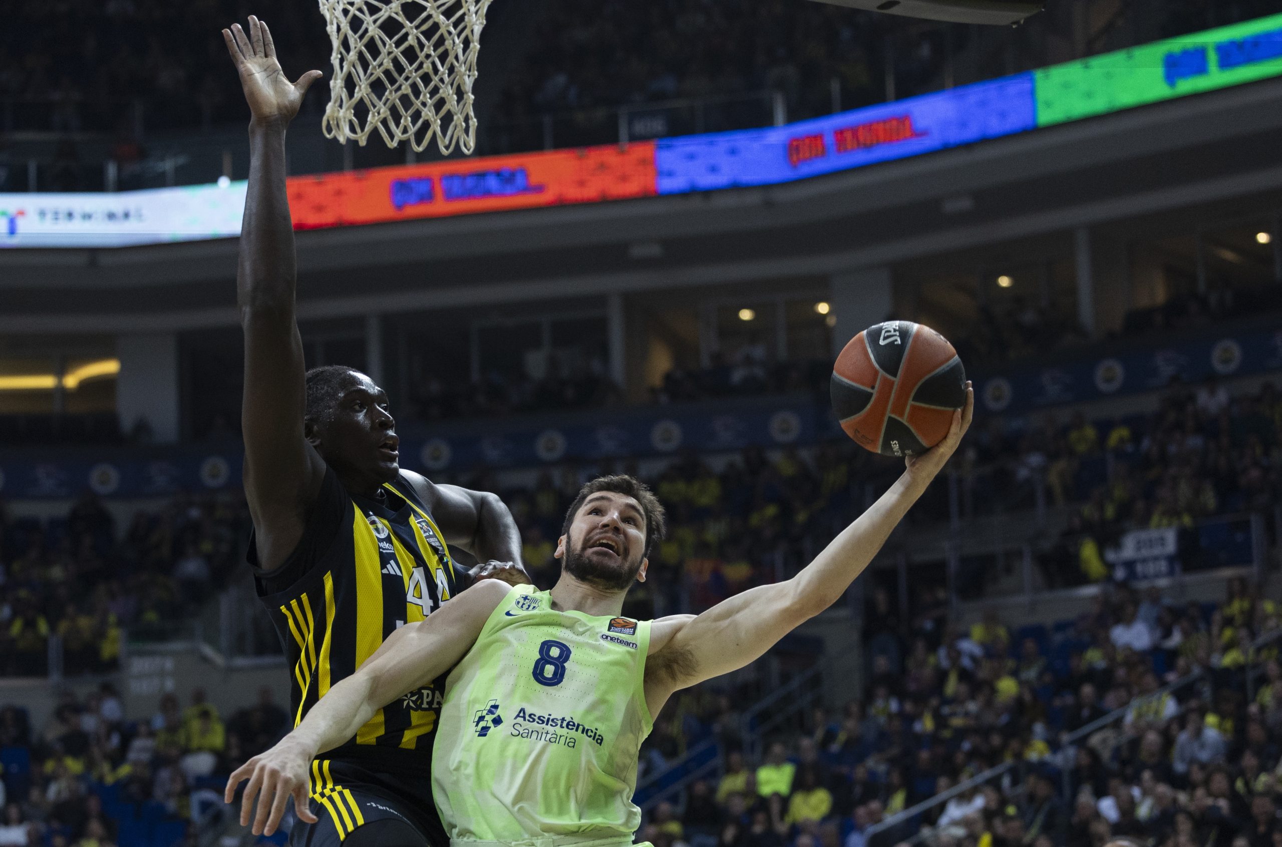 ¡Alerta Roja en el Palau! El Barça, contra las cuerdas ante el temible Fenerbahçe de Jasikevicius