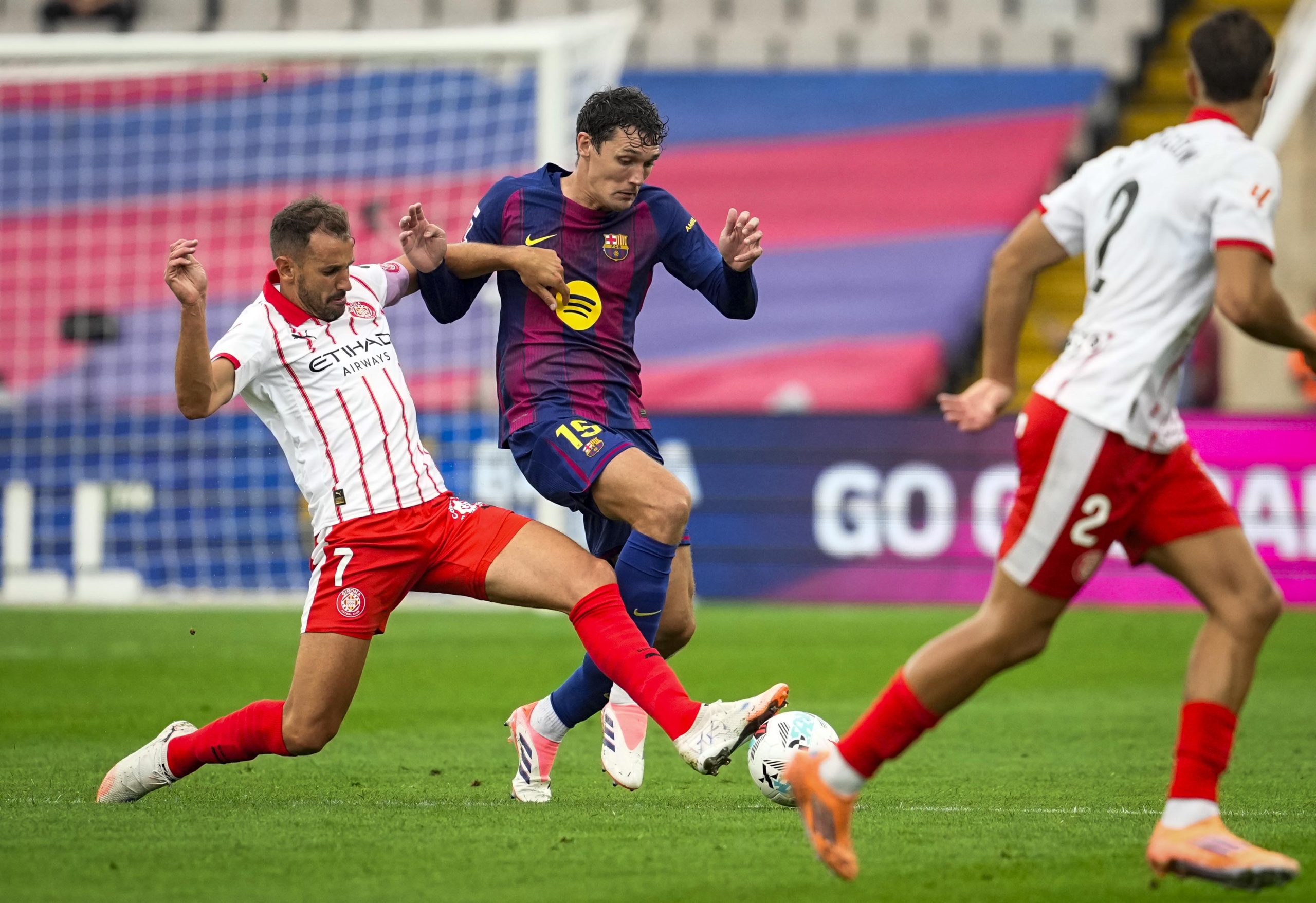 Duelo Clave en Montilivi: Girona Recibe al FC Barcelona en la Jornada 24 de LaLiga