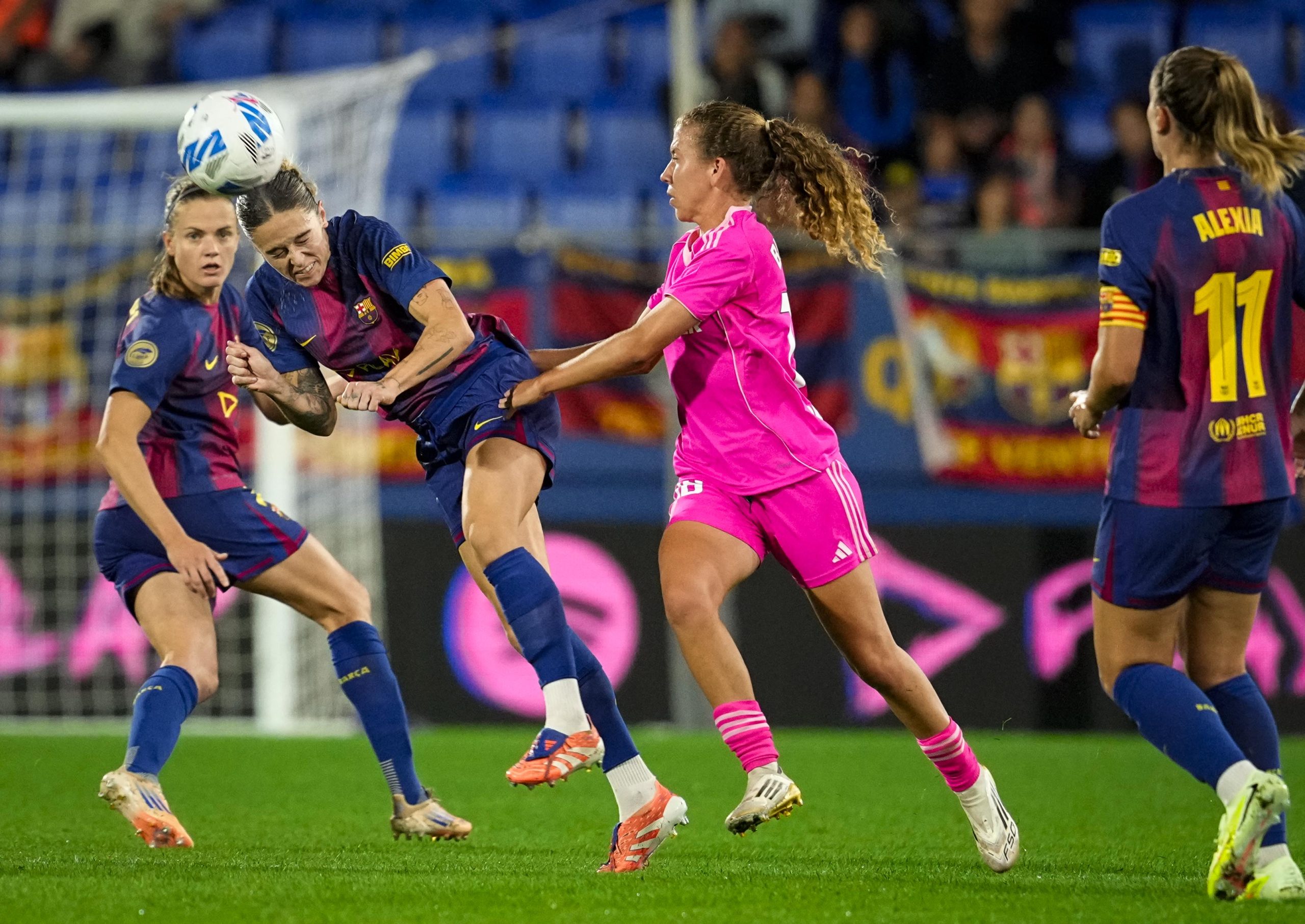 Granada y Barcelona se enfrentan en un duelo clave de la Liga F