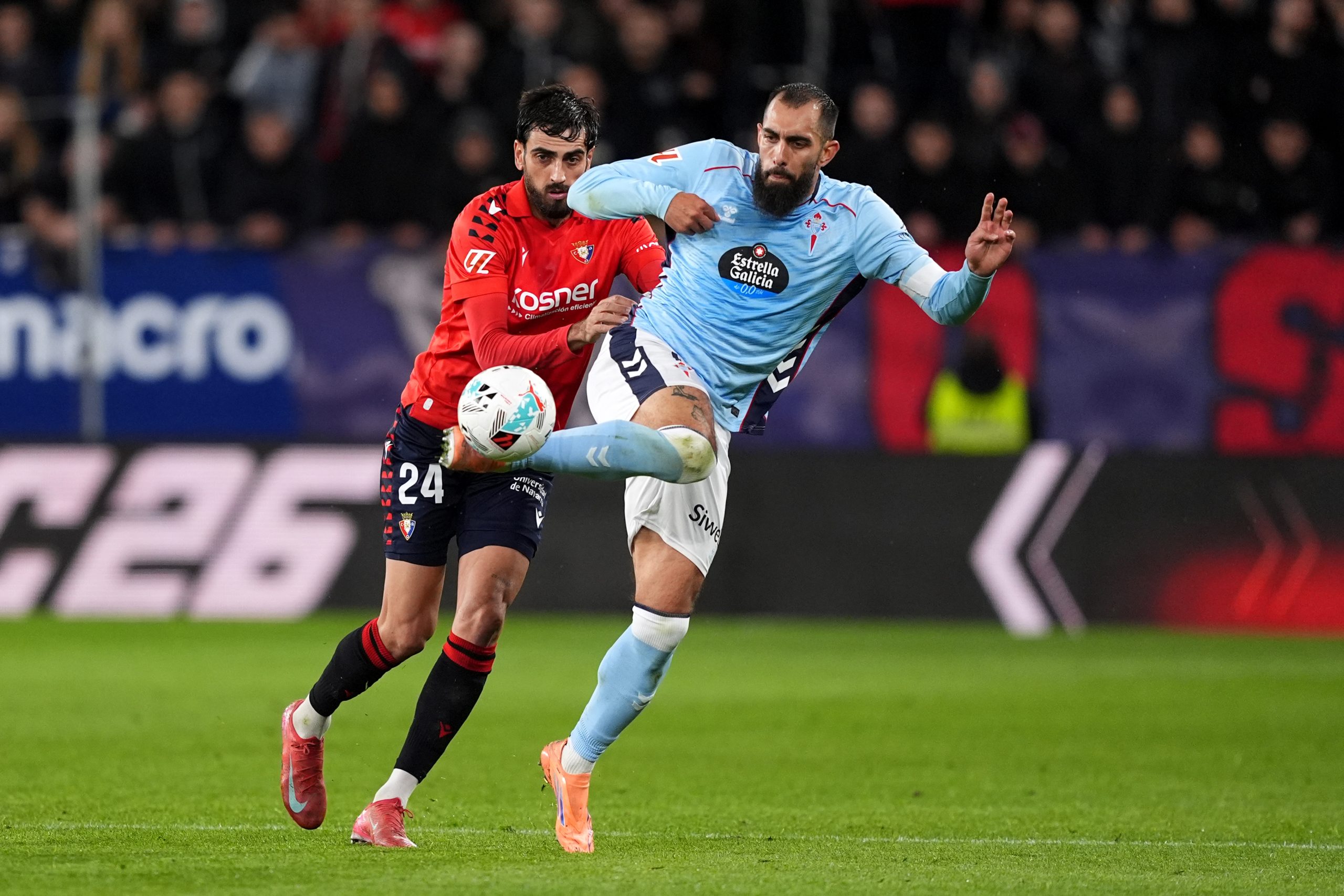 Key Duel in Balaídos: Celta and Osasuna Seek to Advance Their Path in LaLiga