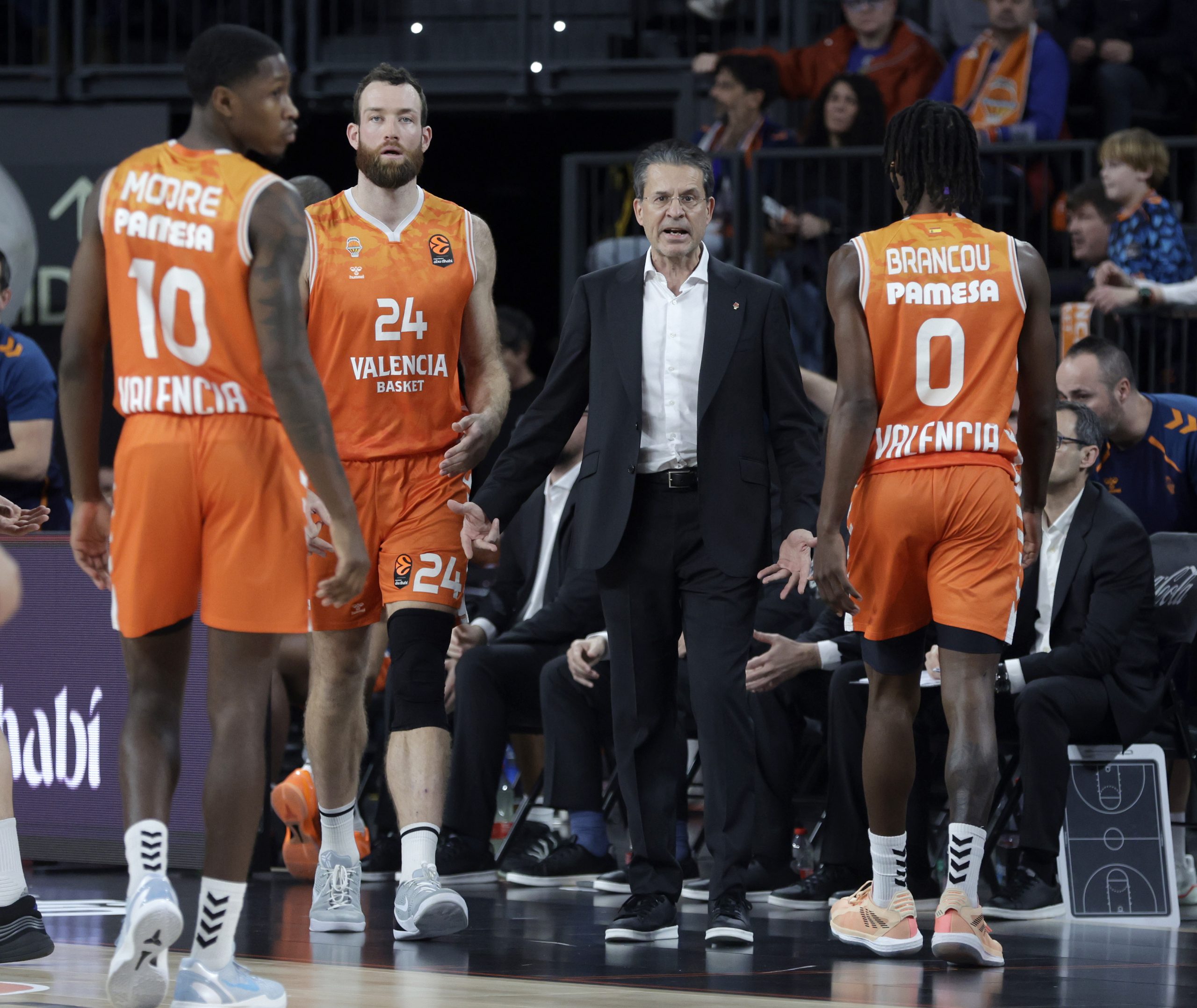 Valencia Basket prepares for a challenge in Israel amid geopolitical tensions