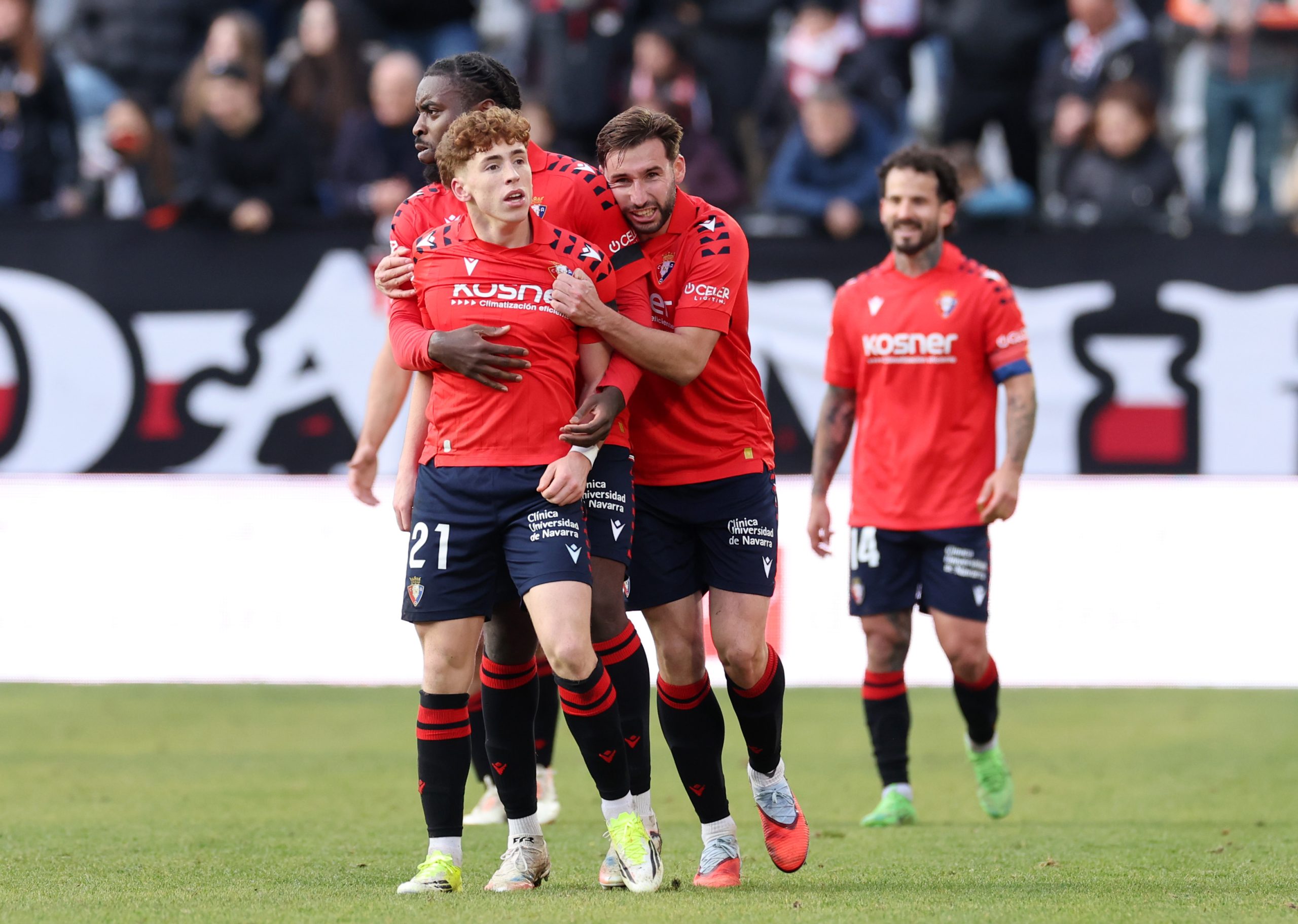 Osasuna se prepara para el desafío gallego: Moncayola y Torró, bajas importantes