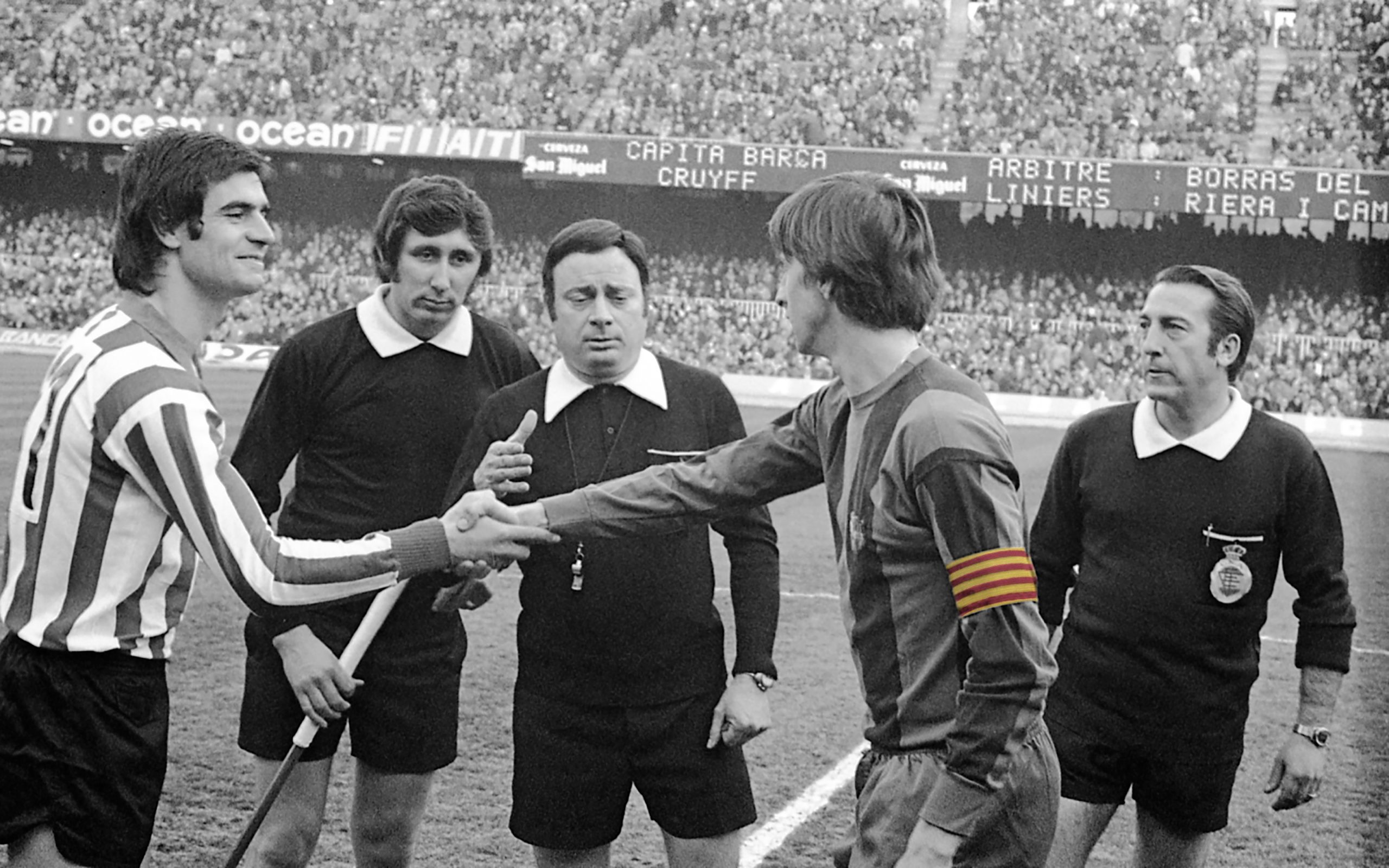 Johan Cruyff and La Senyera: A Milestone in the History of FC Barcelona