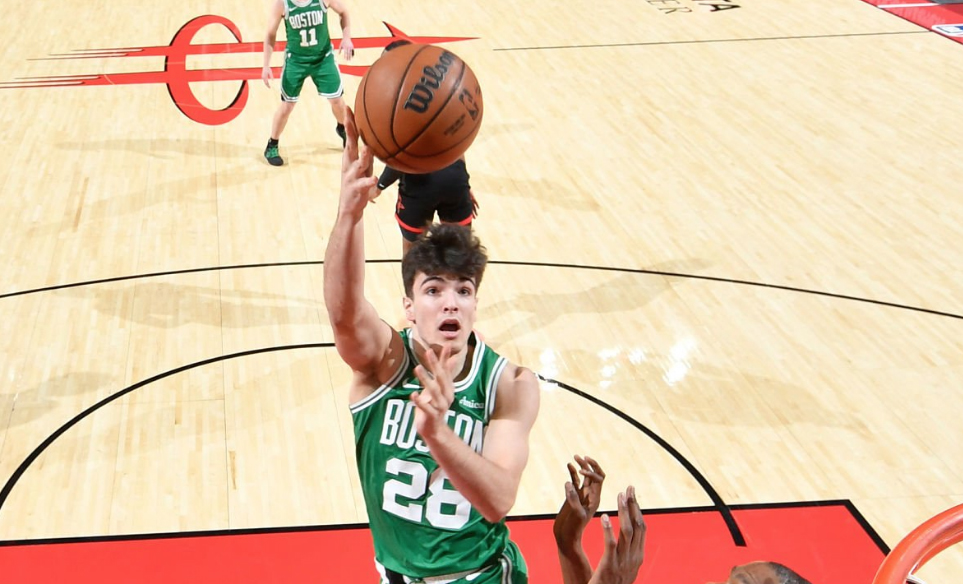 Hugo González: The Rookie who Learns the Art of Showmanship in the NBA