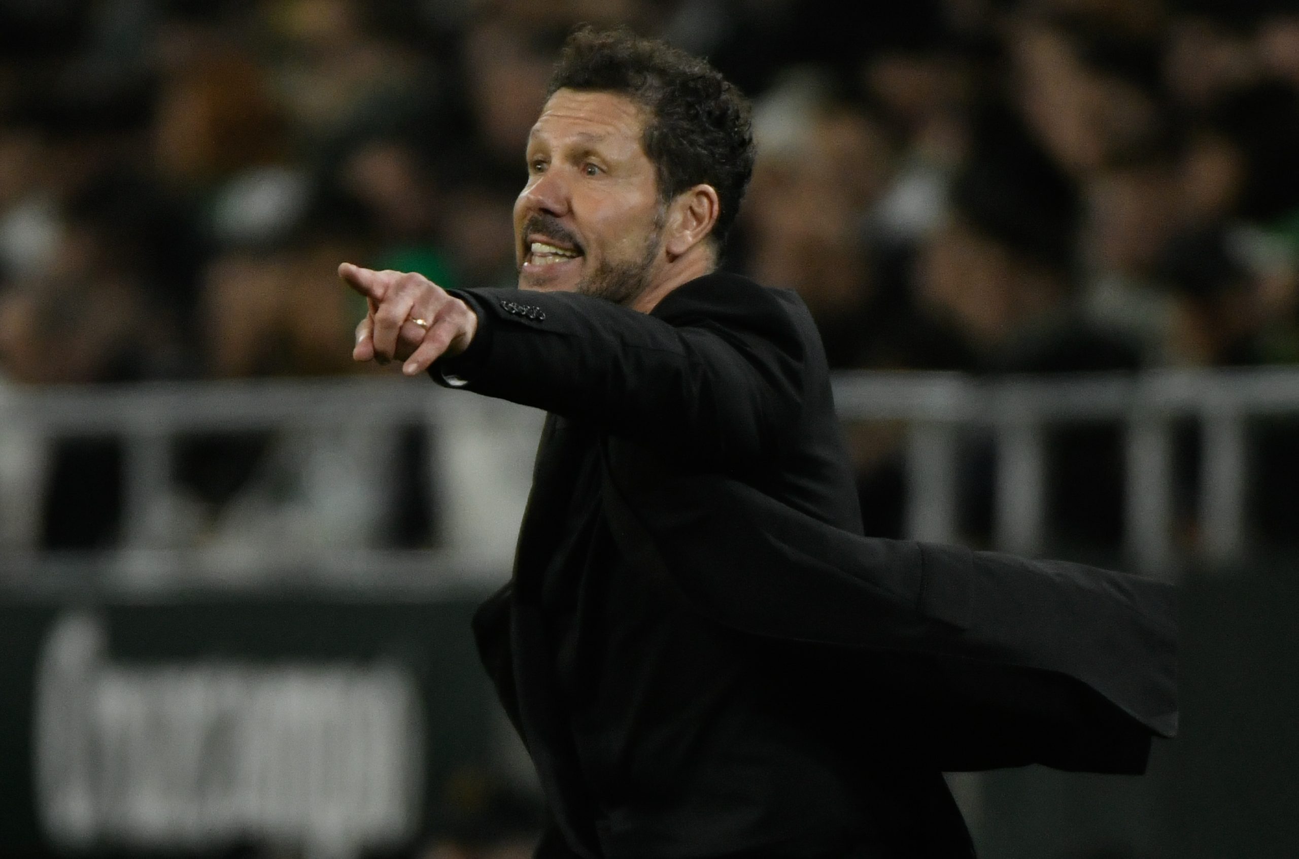 Atlético de Madrid Crushes Betis and Advances in the Cup: Simeone Analyzes the Victory