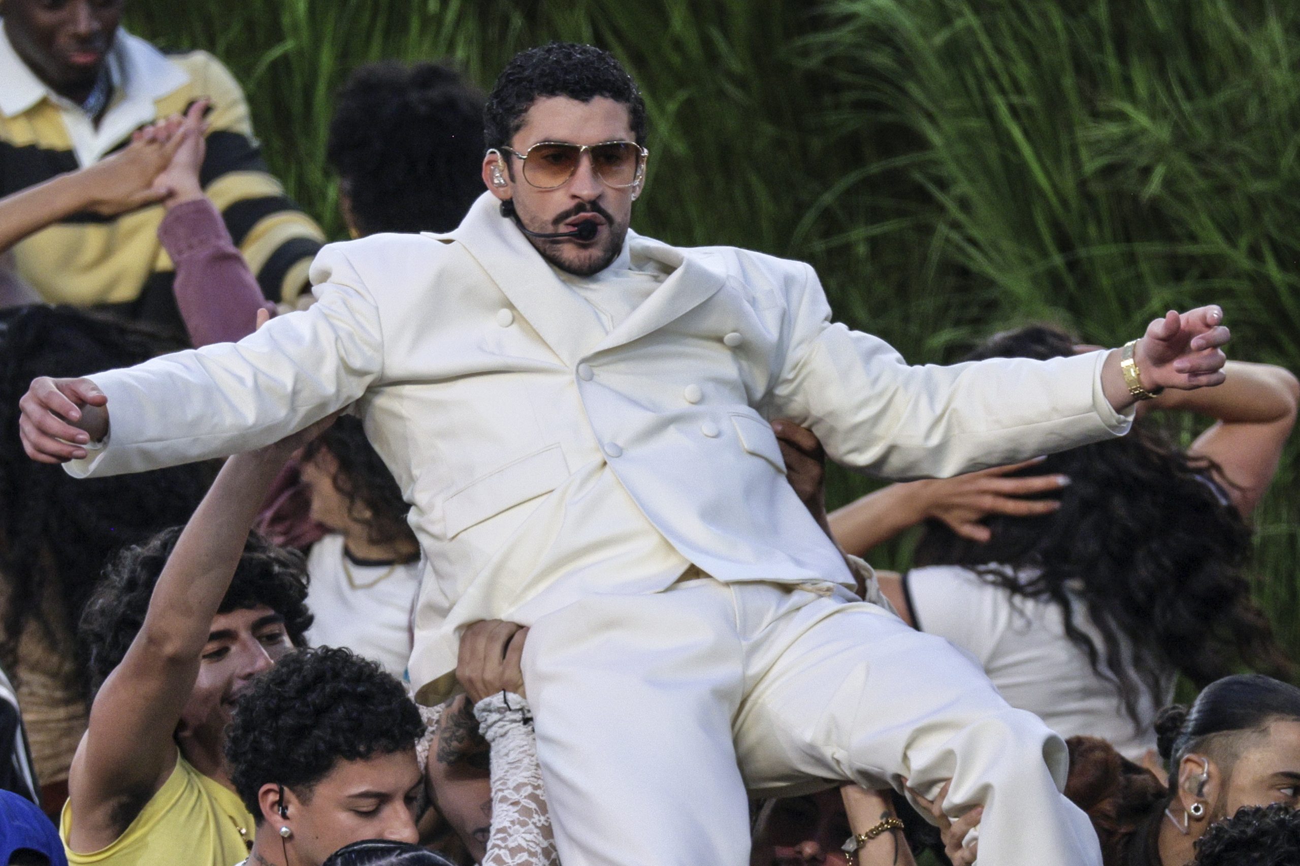 Bad Bunny shines at the Super Bowl with an exclusive Zara look