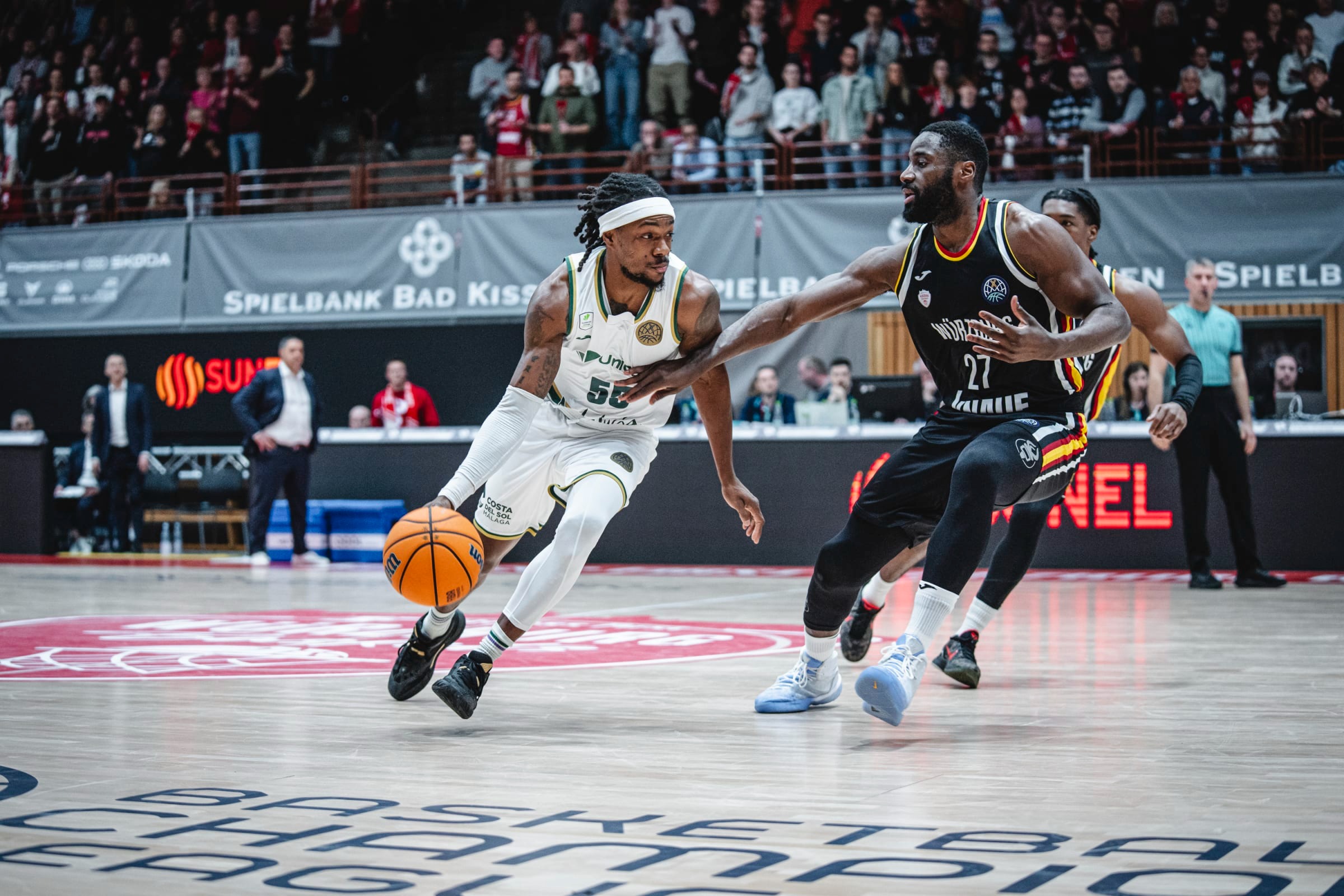 Unicaja se estrella en Alemania: el Würzburg frena en seco la racha malagueña Unicaja se estrella en Alemania: el Würzburg frena en seco la racha malagueña